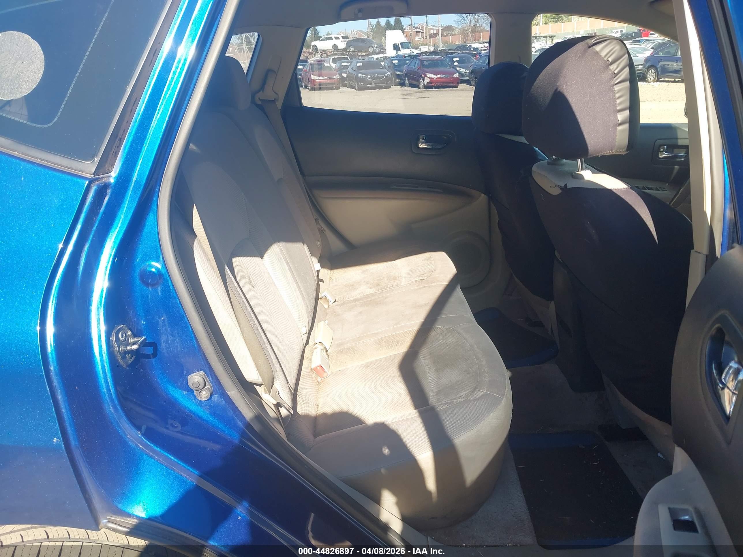 NISSAN ROGUE image 8