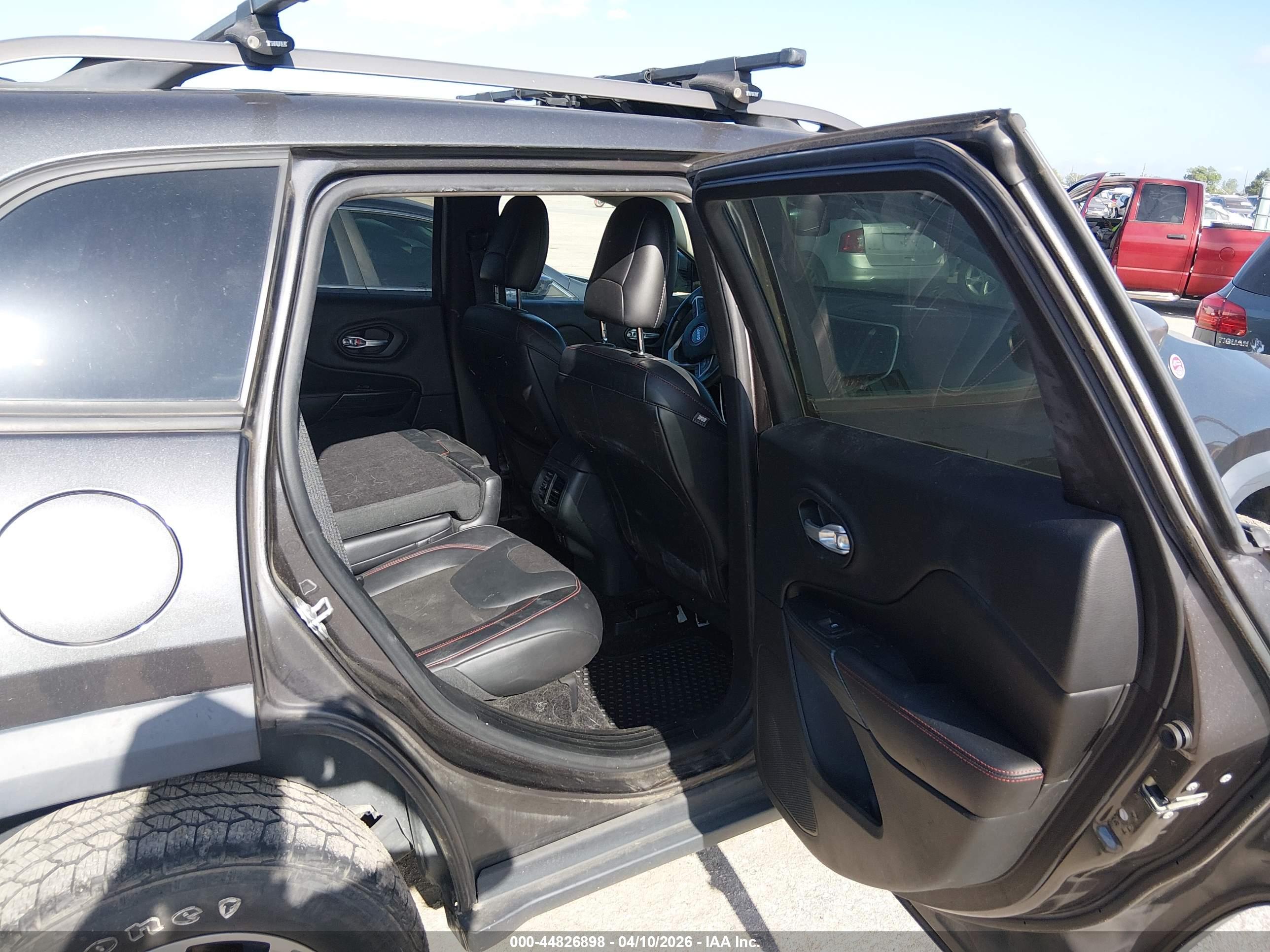 JEEP CHEROKEE image 8