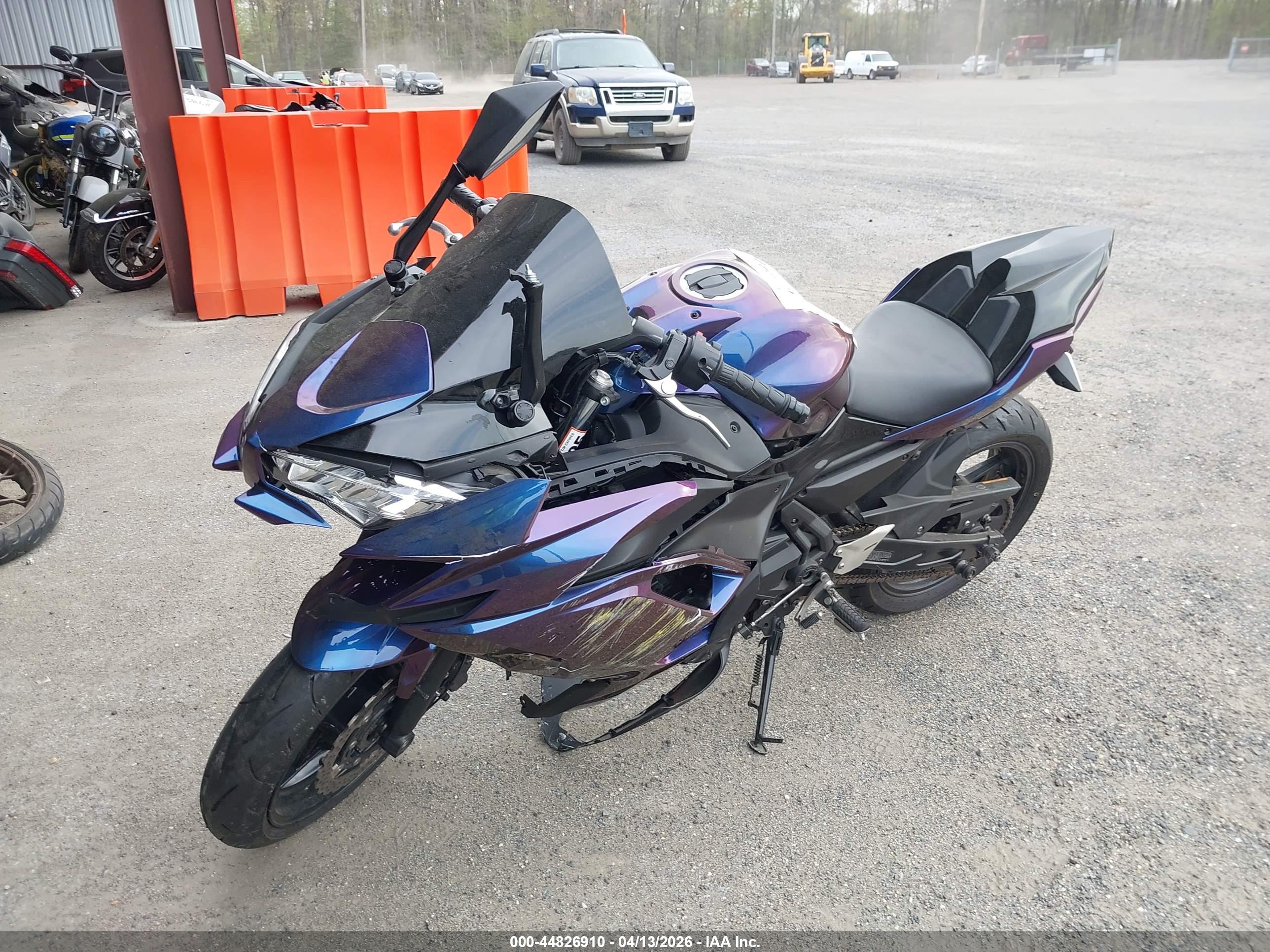 KAWASAKI EX650 image 2