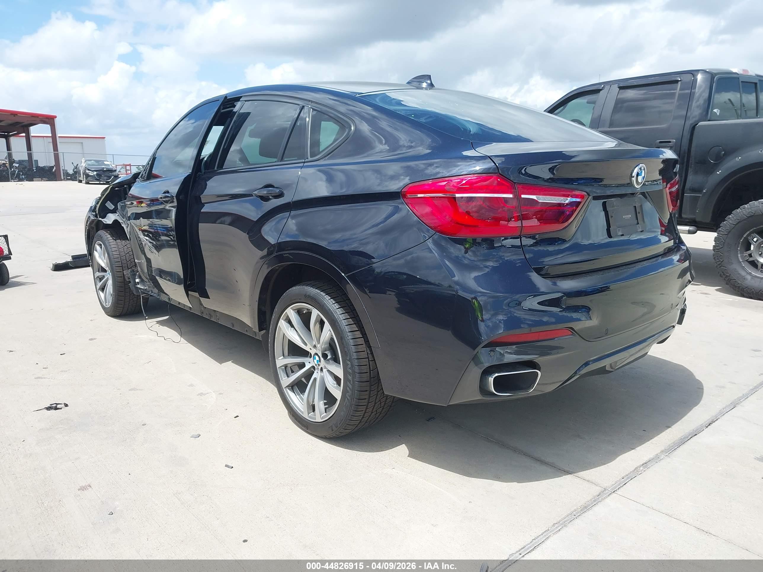 BMW X6 image 3