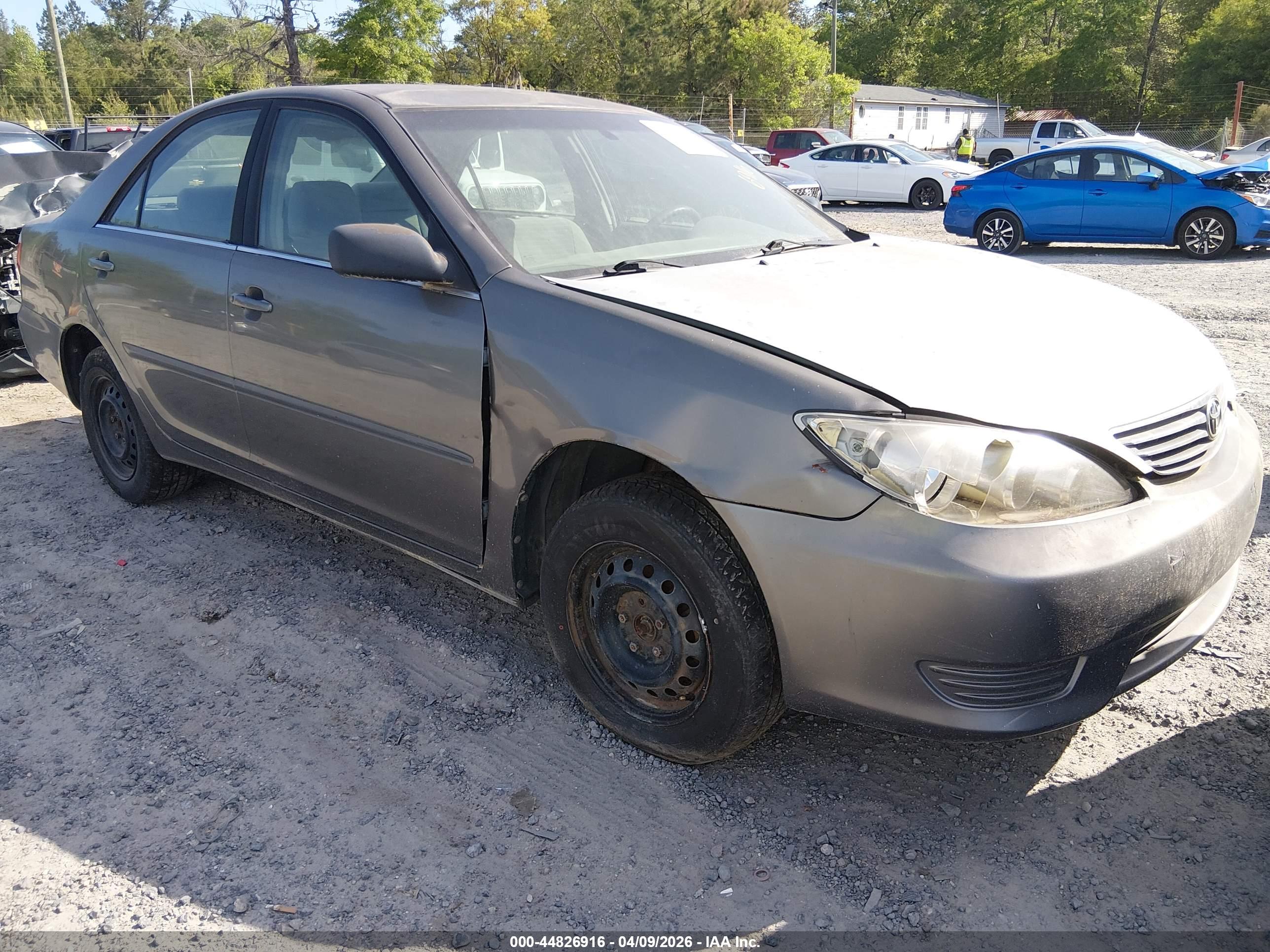 TOYOTA CAMRY image 6