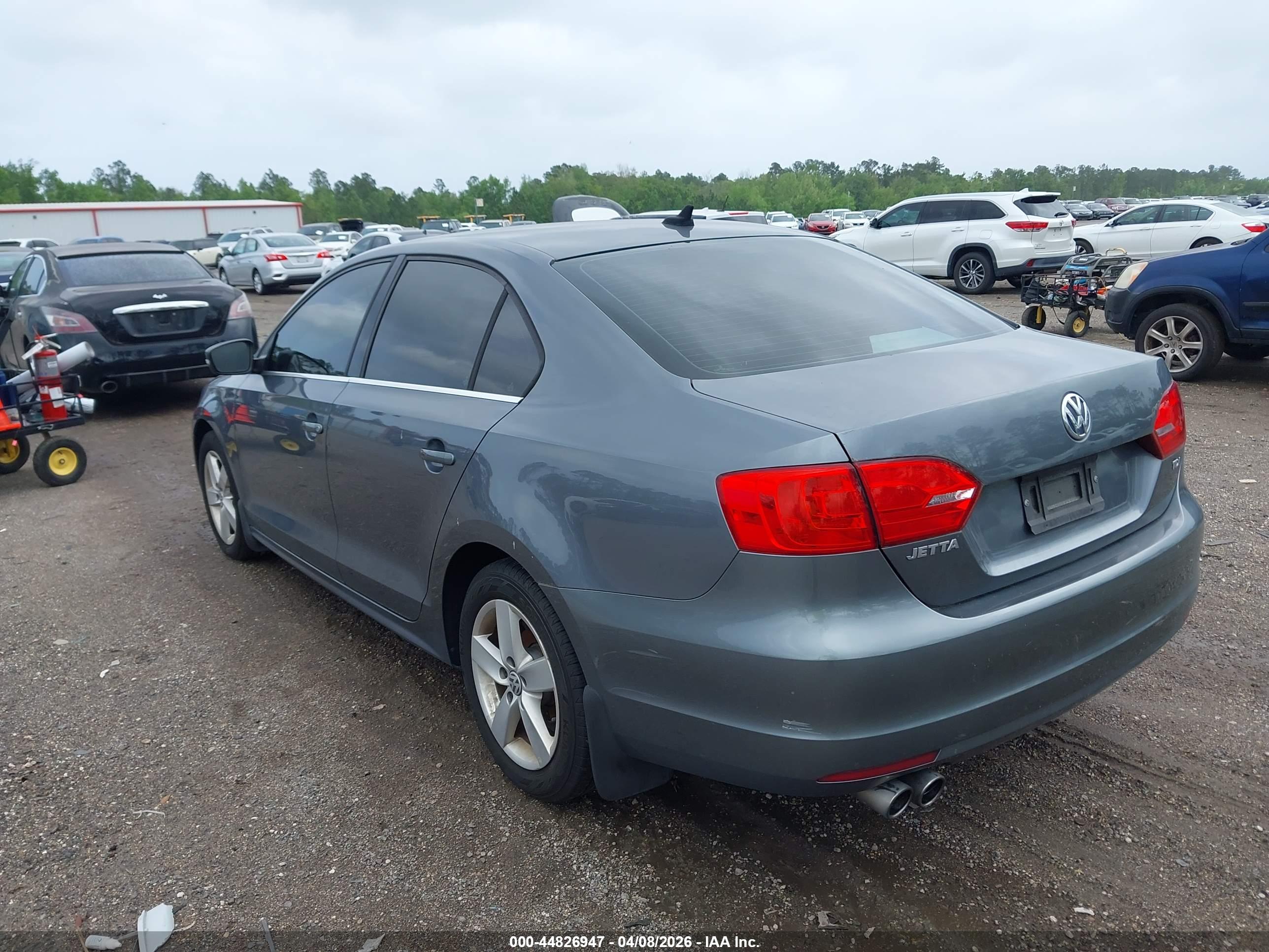 VOLKSWAGEN JETTA image 3