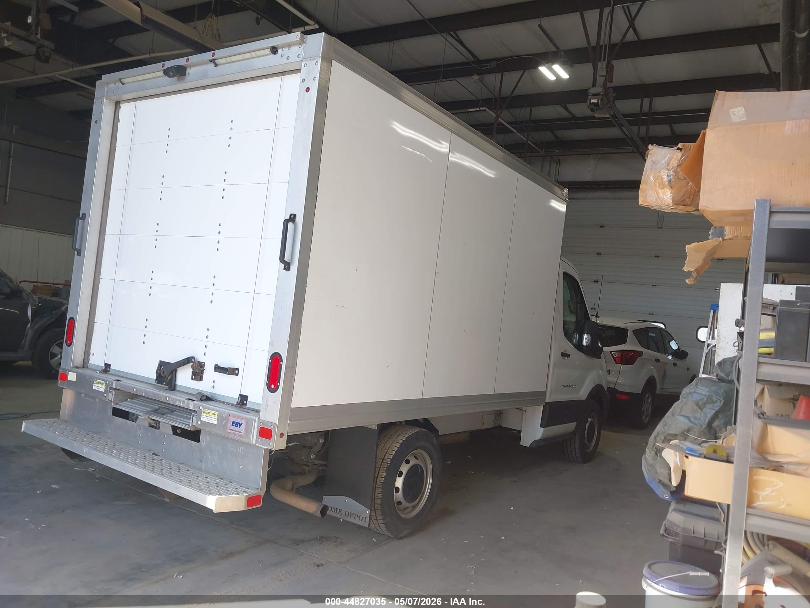 FORD TRANSIT-350 image 4