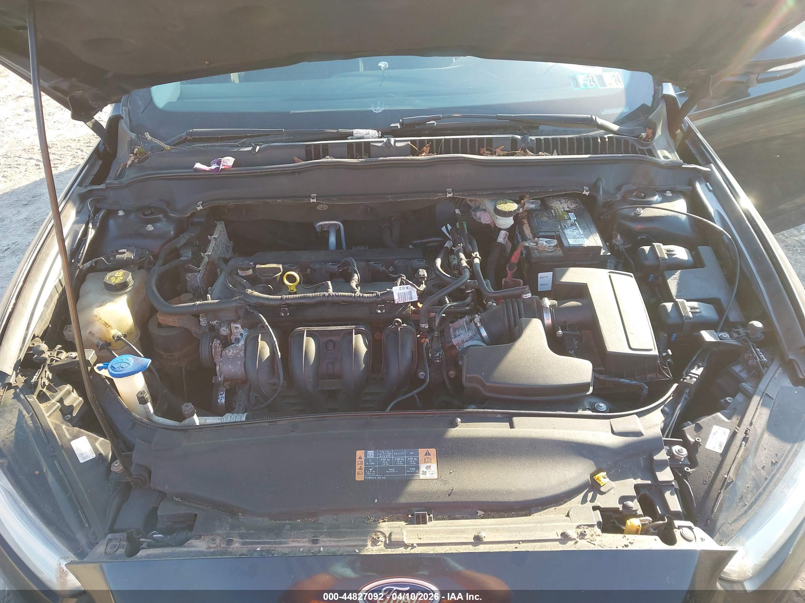 FORD FUSION image 10
