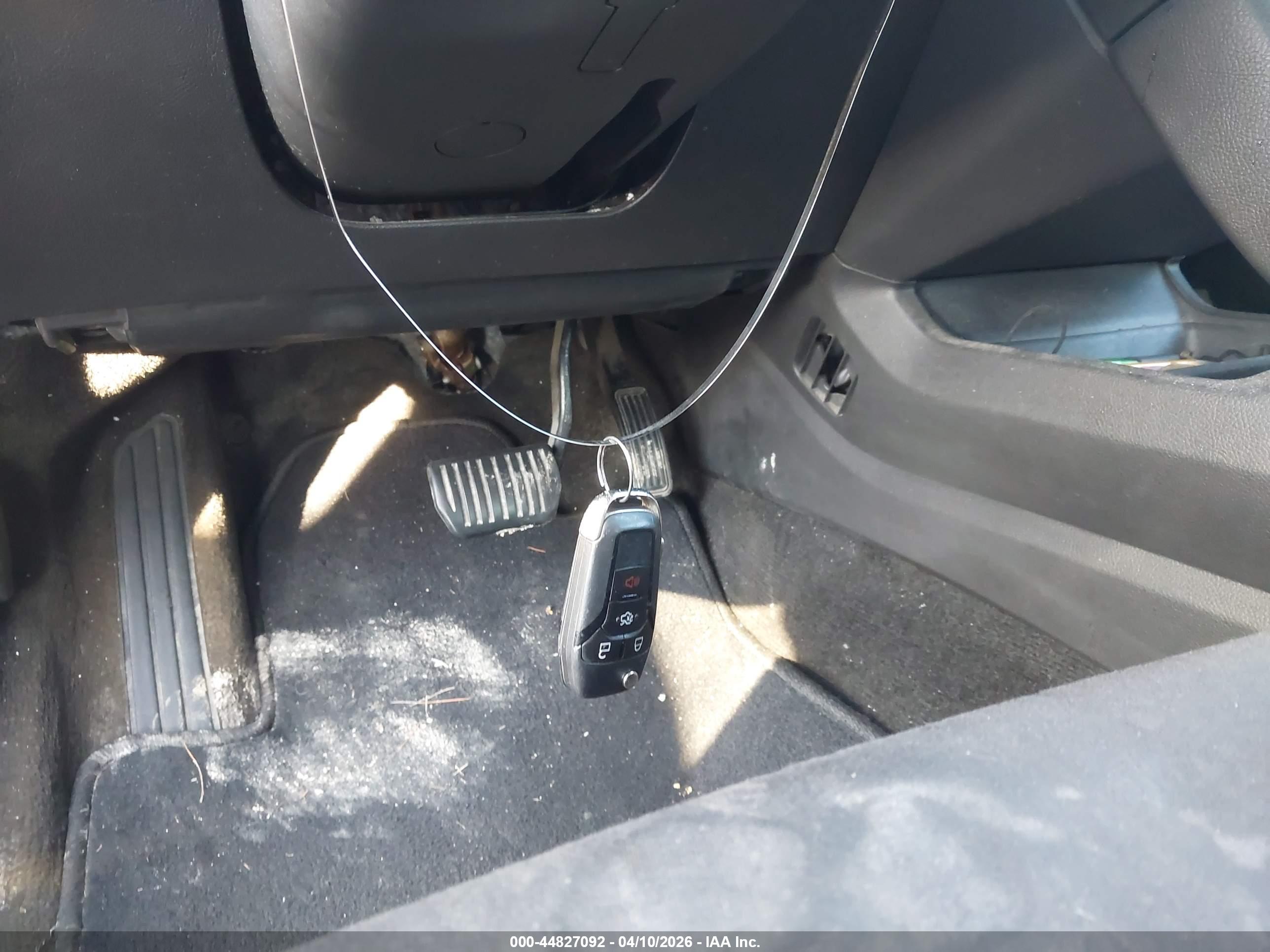 FORD FUSION image 11