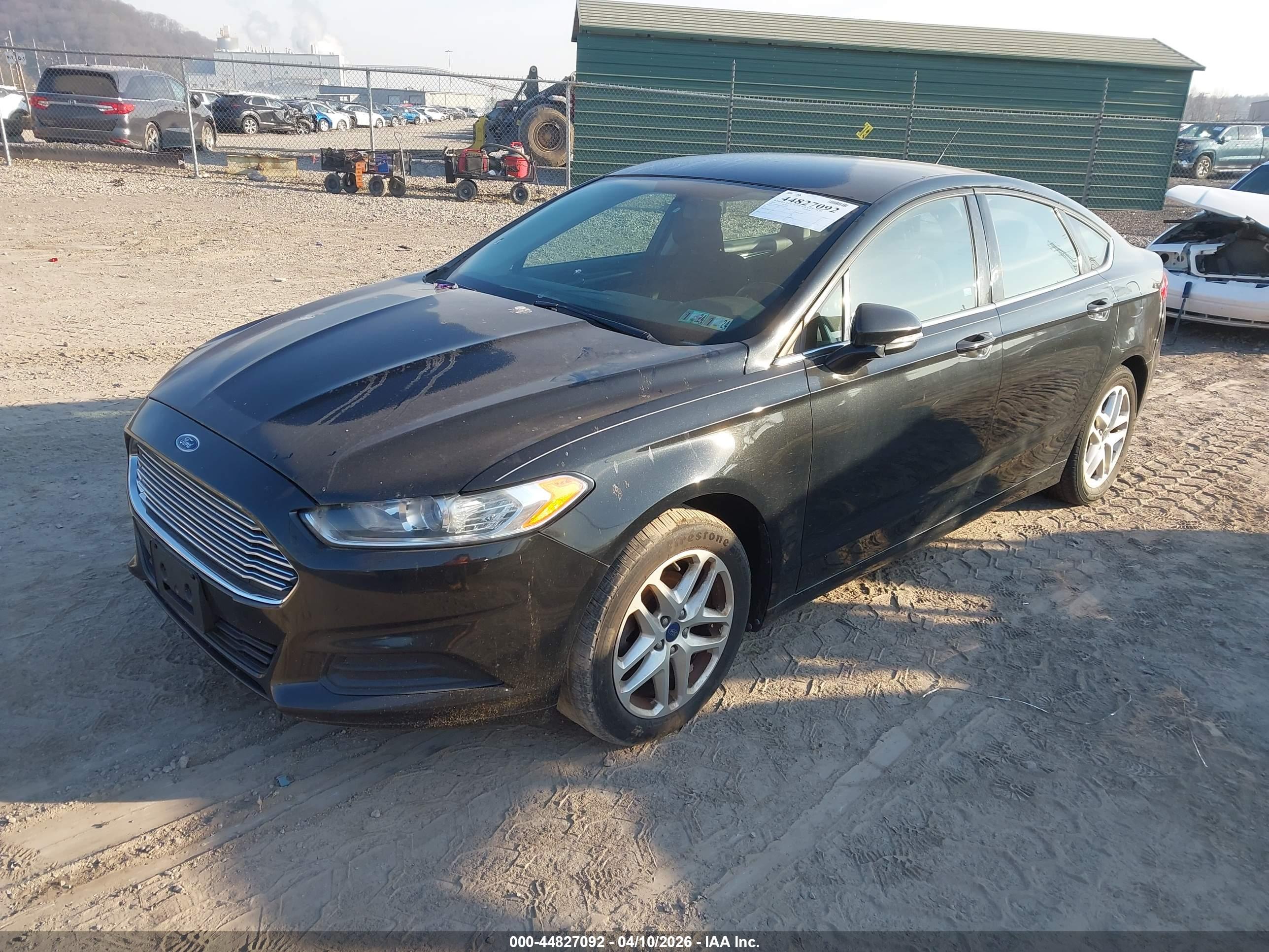 FORD FUSION image 2