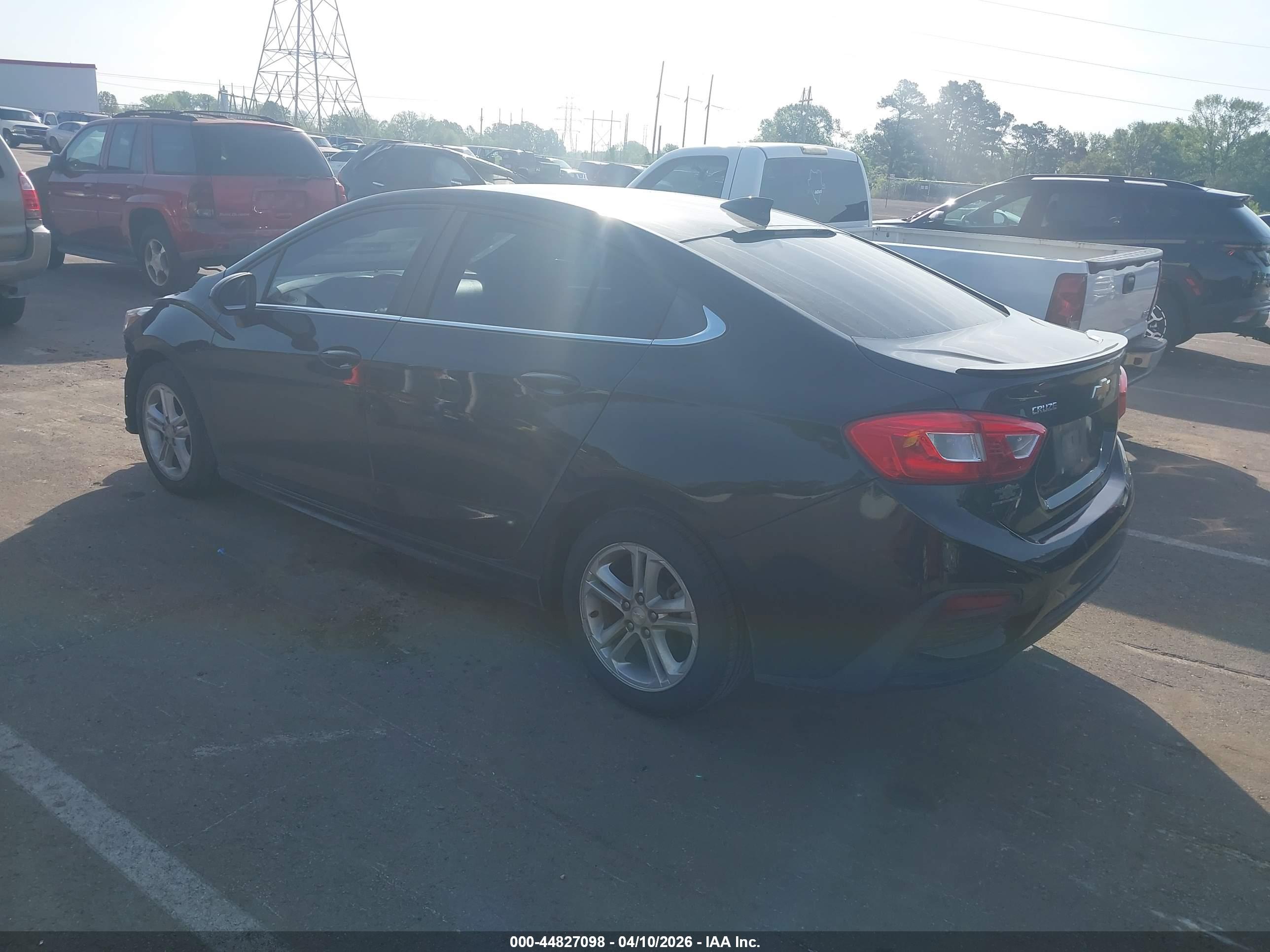 CHEVROLET CRUZE image 3