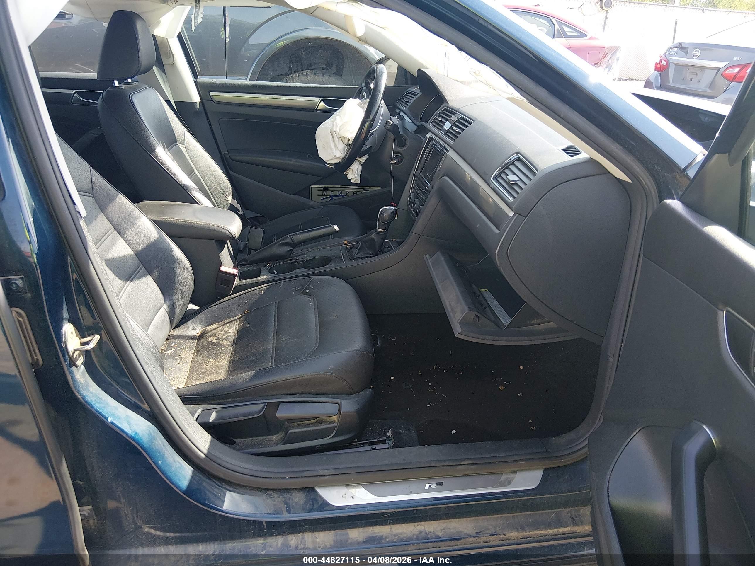VOLKSWAGEN PASSAT image 5