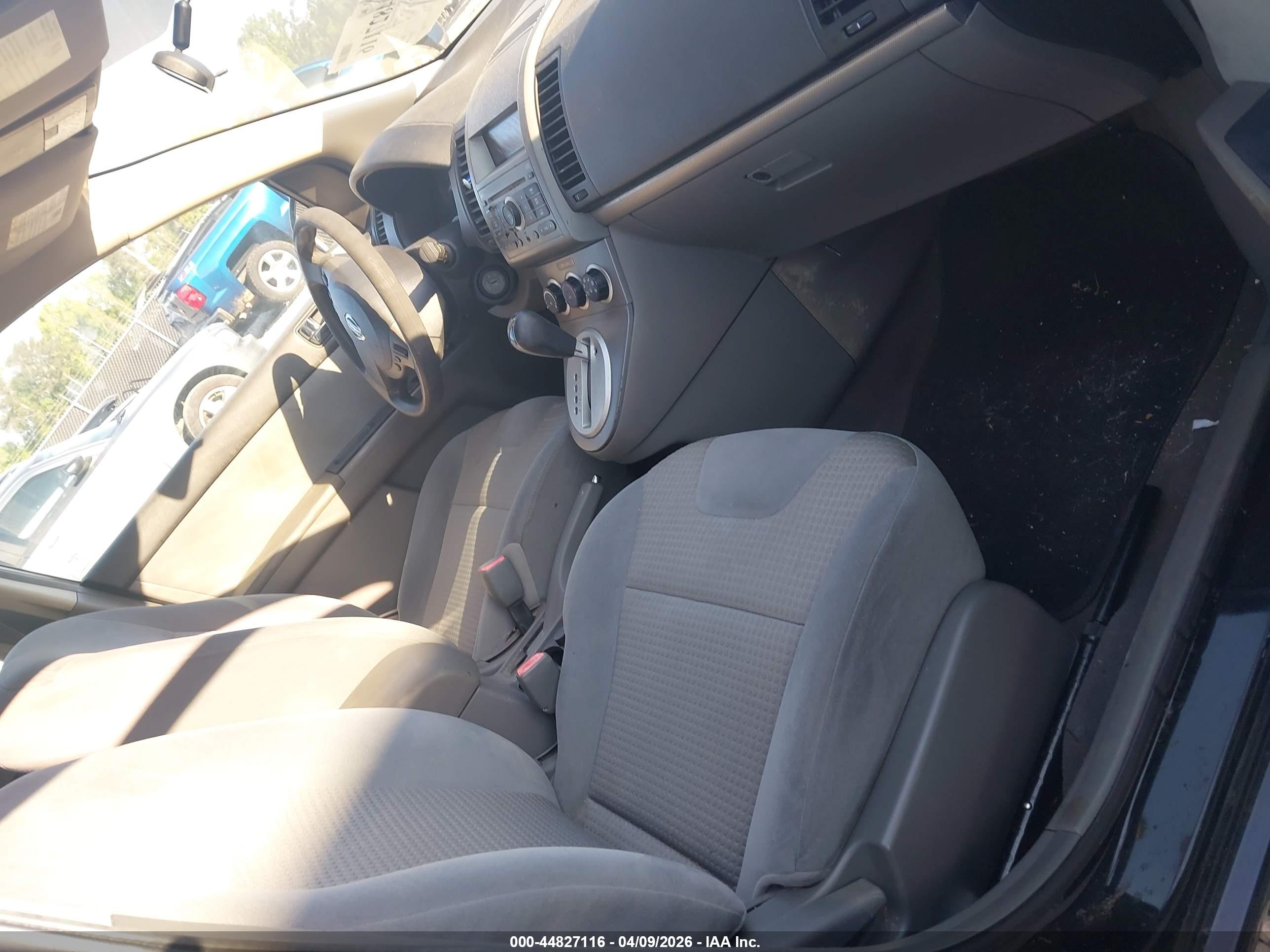 NISSAN SENTRA image 5