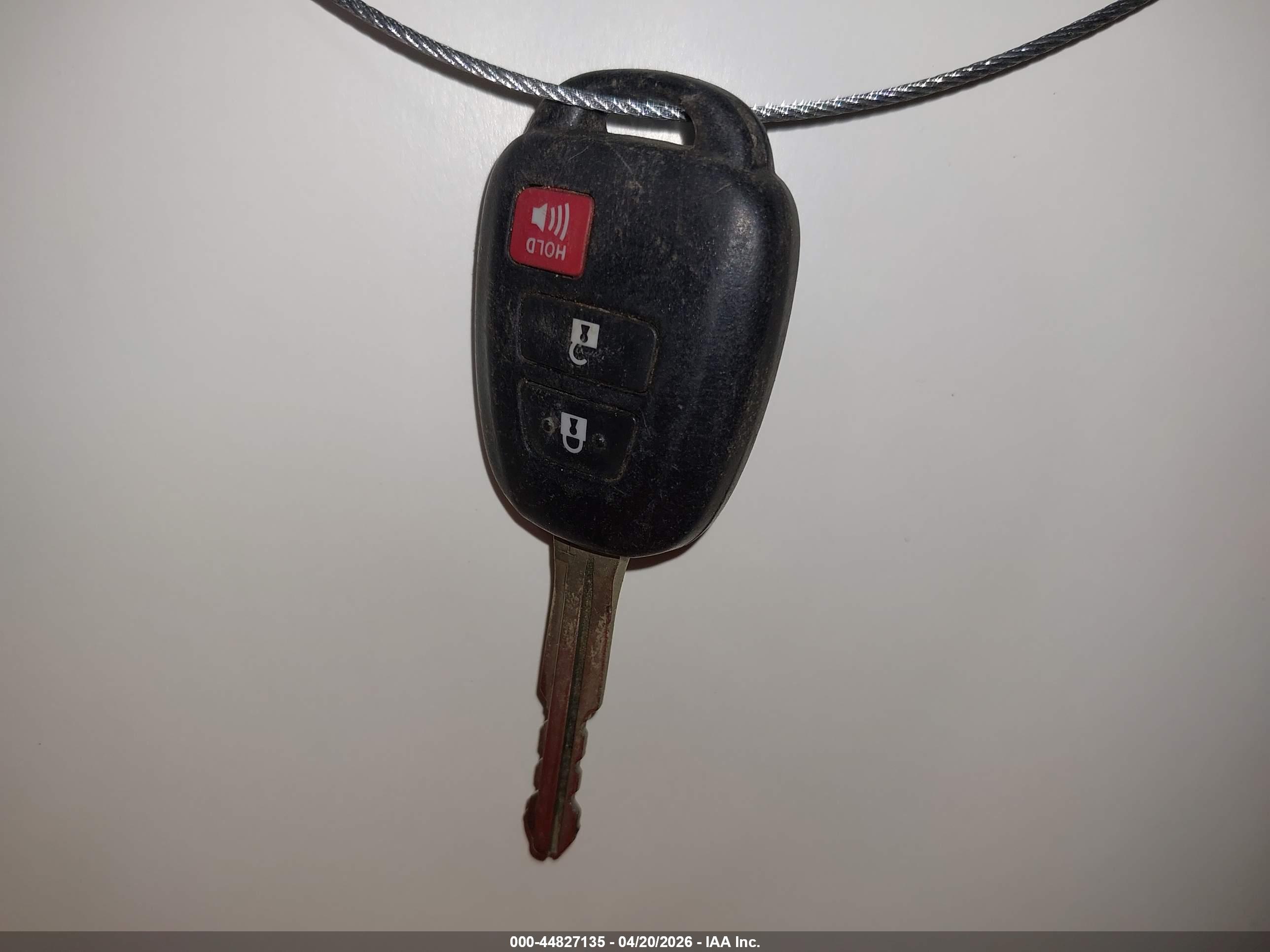 TOYOTA RAV4 image 11