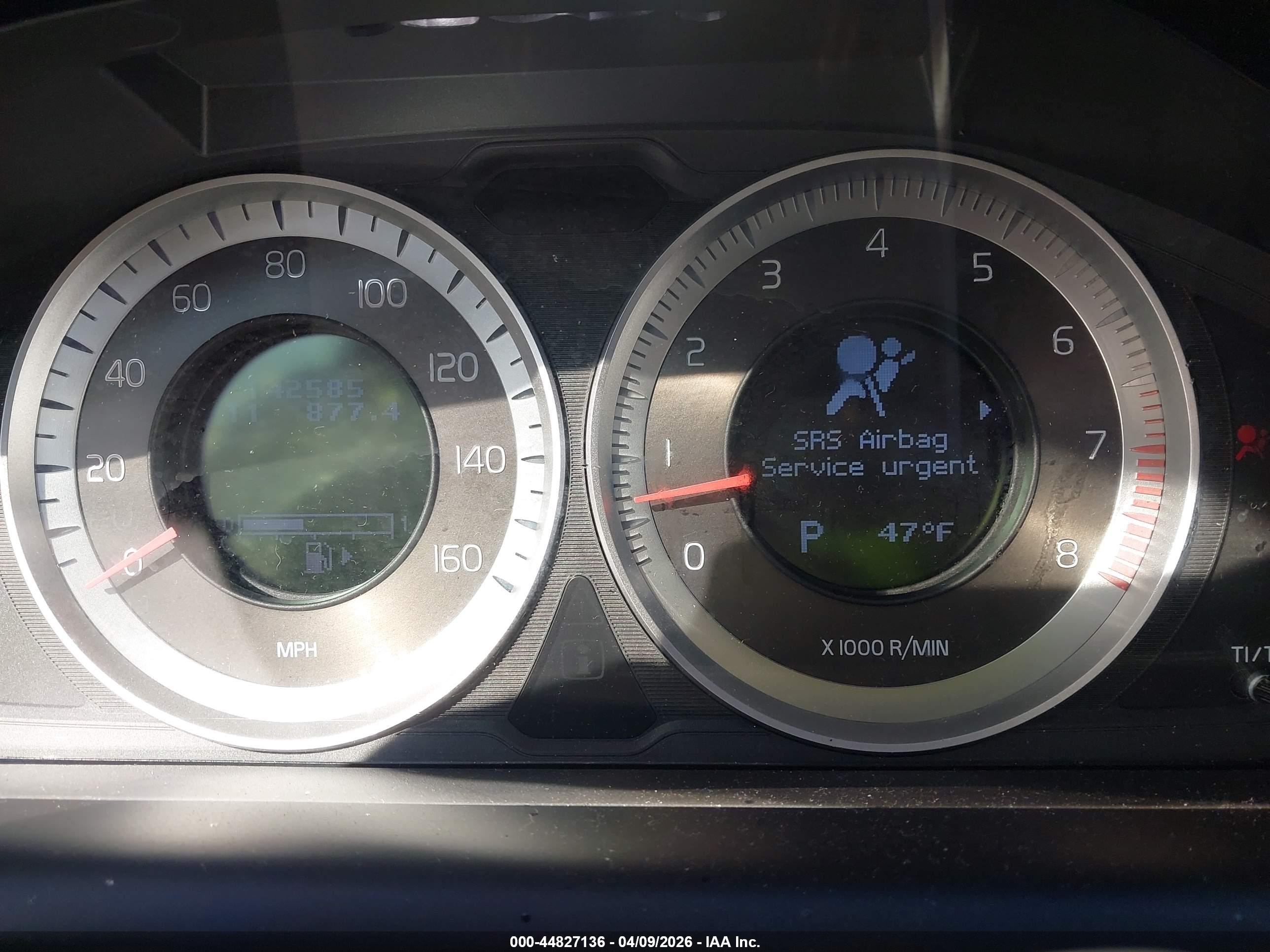 VOLVO XC60 image 7