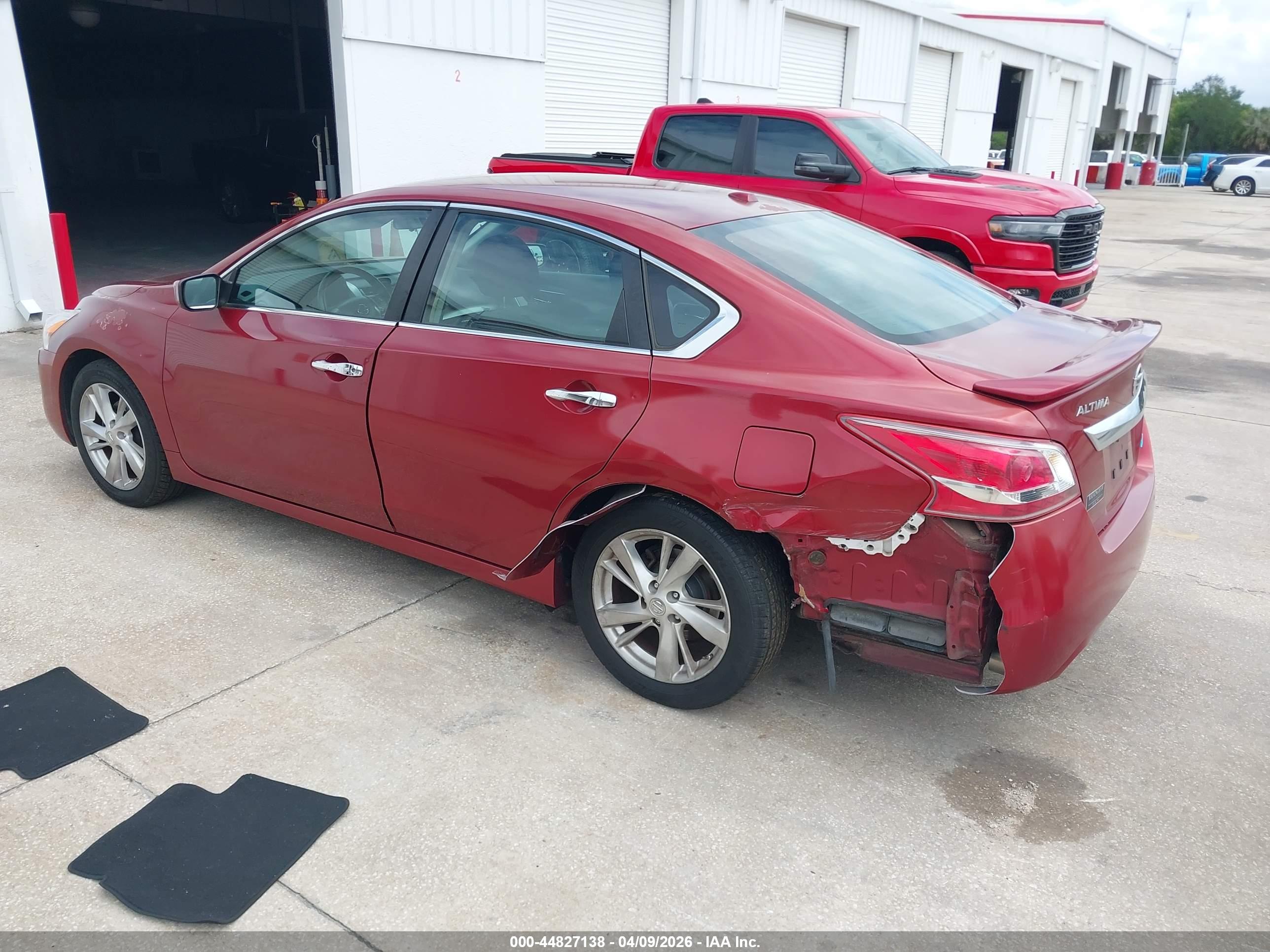 NISSAN ALTIMA image 3