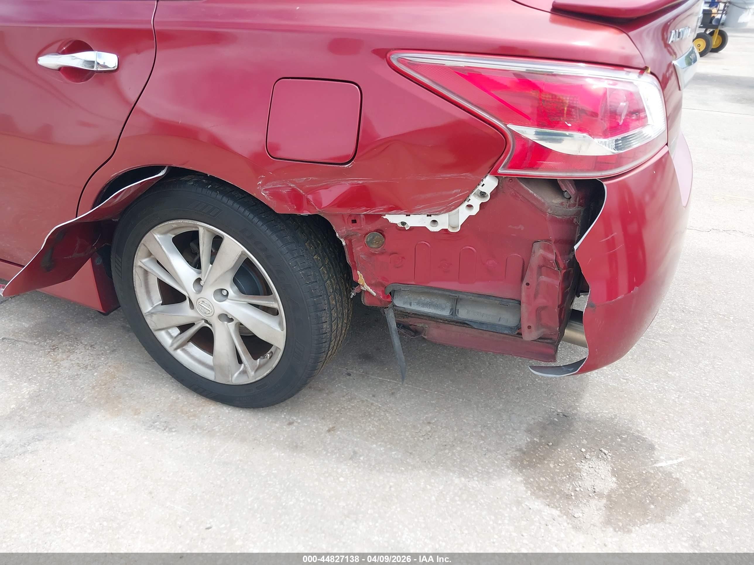 NISSAN ALTIMA image 6