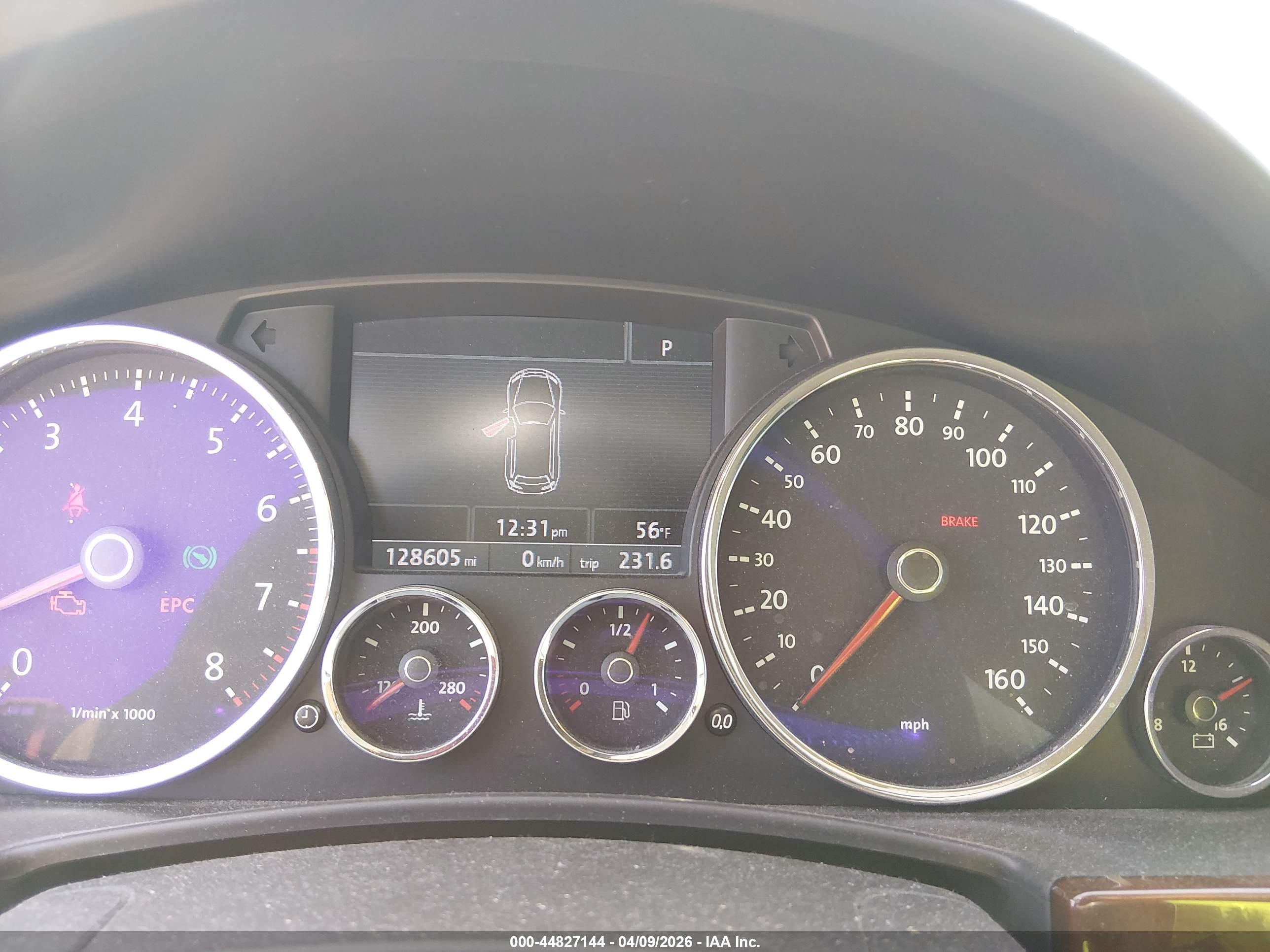 VOLKSWAGEN TOUAREG image 7