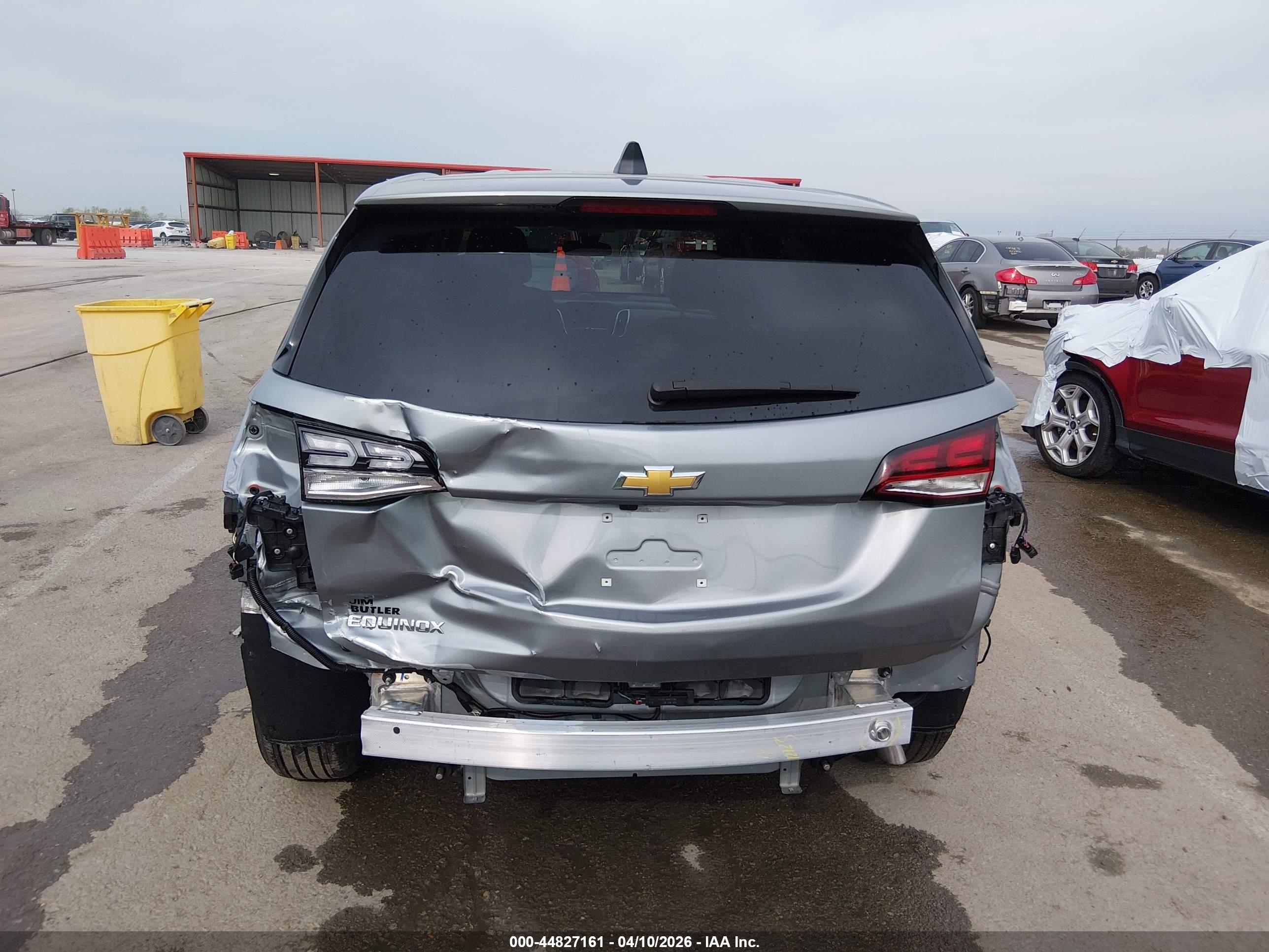 CHEVROLET EQUINOX image 6