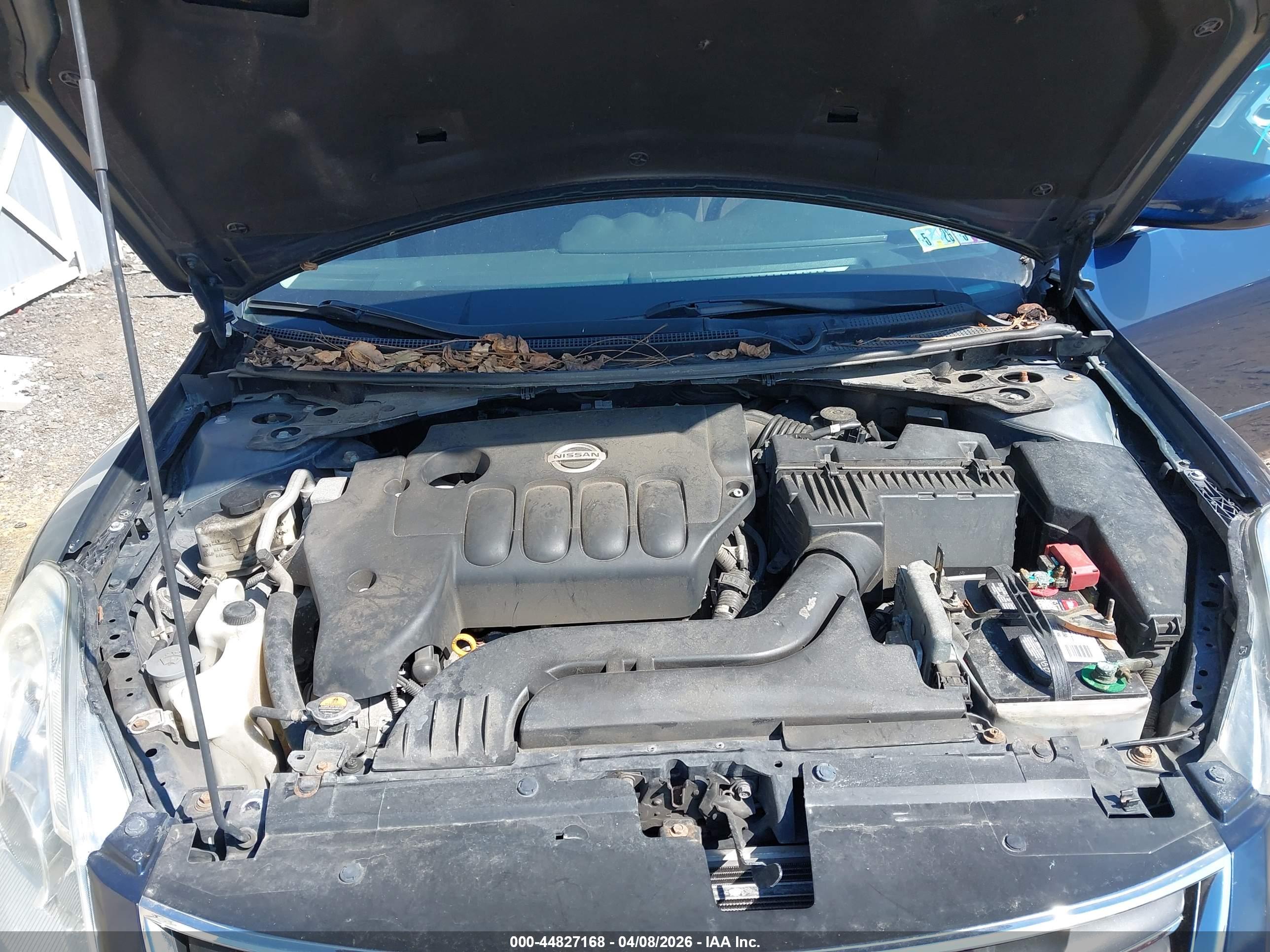NISSAN ALTIMA image 10