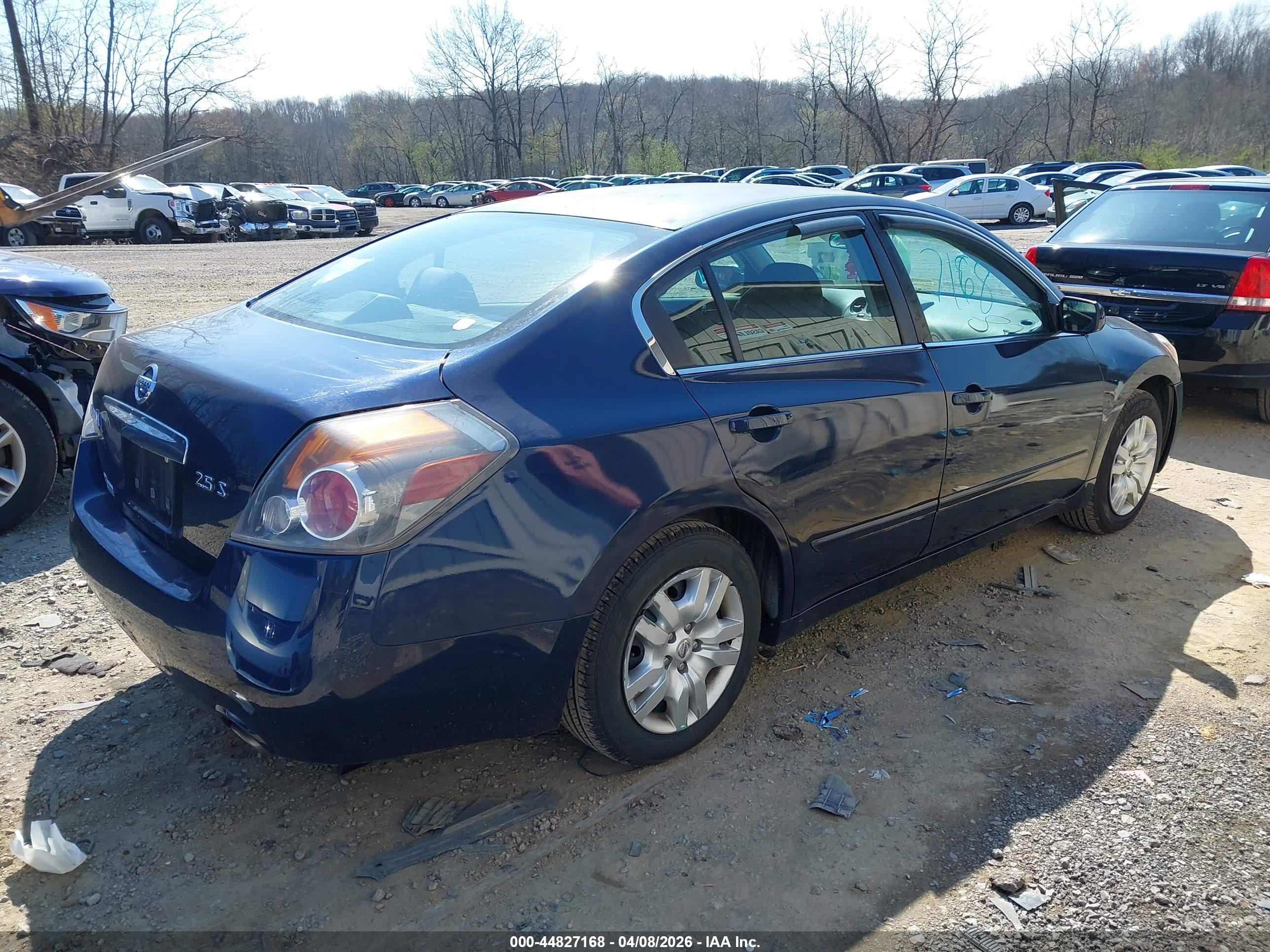 NISSAN ALTIMA image 4