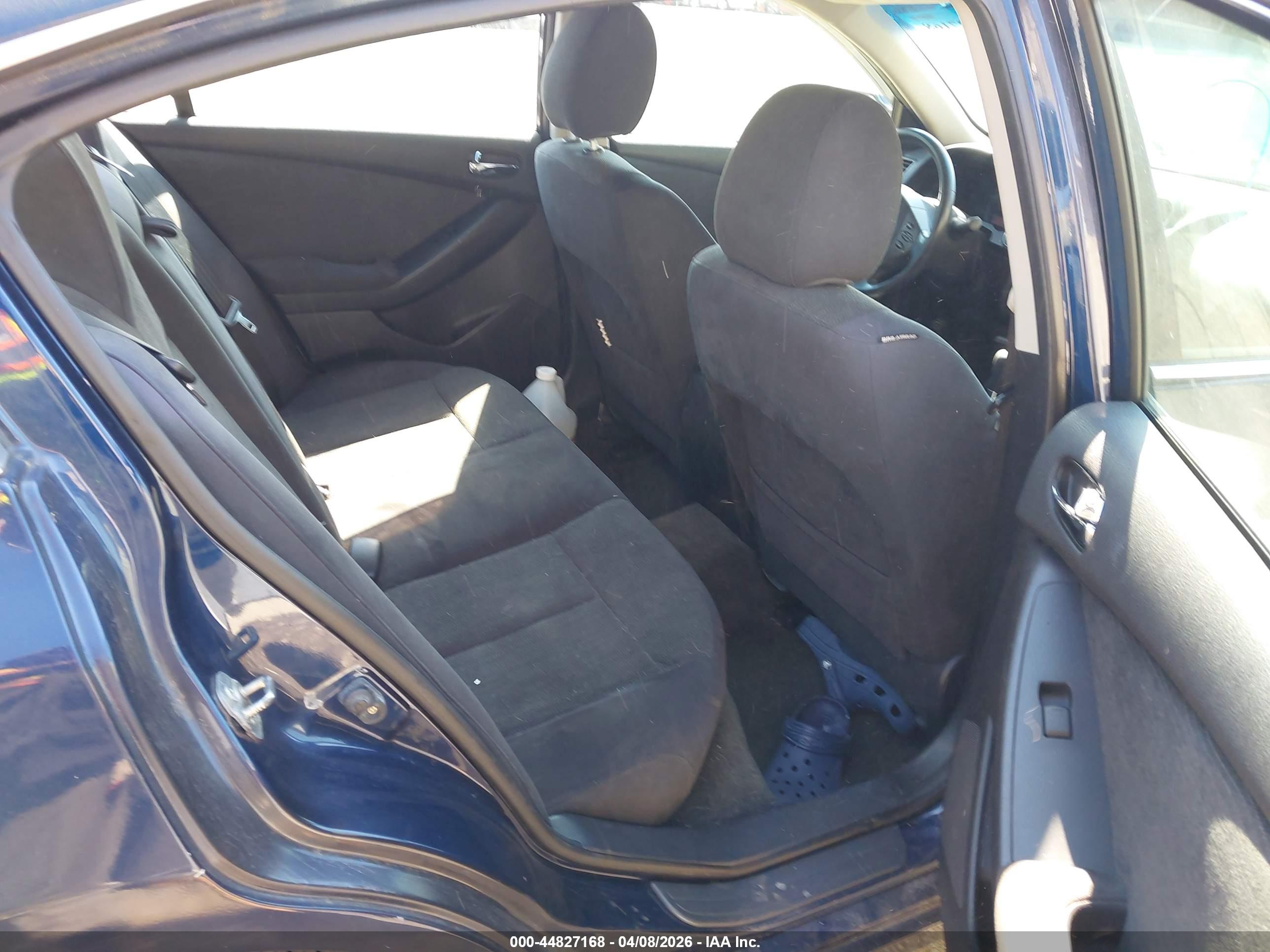 NISSAN ALTIMA image 8