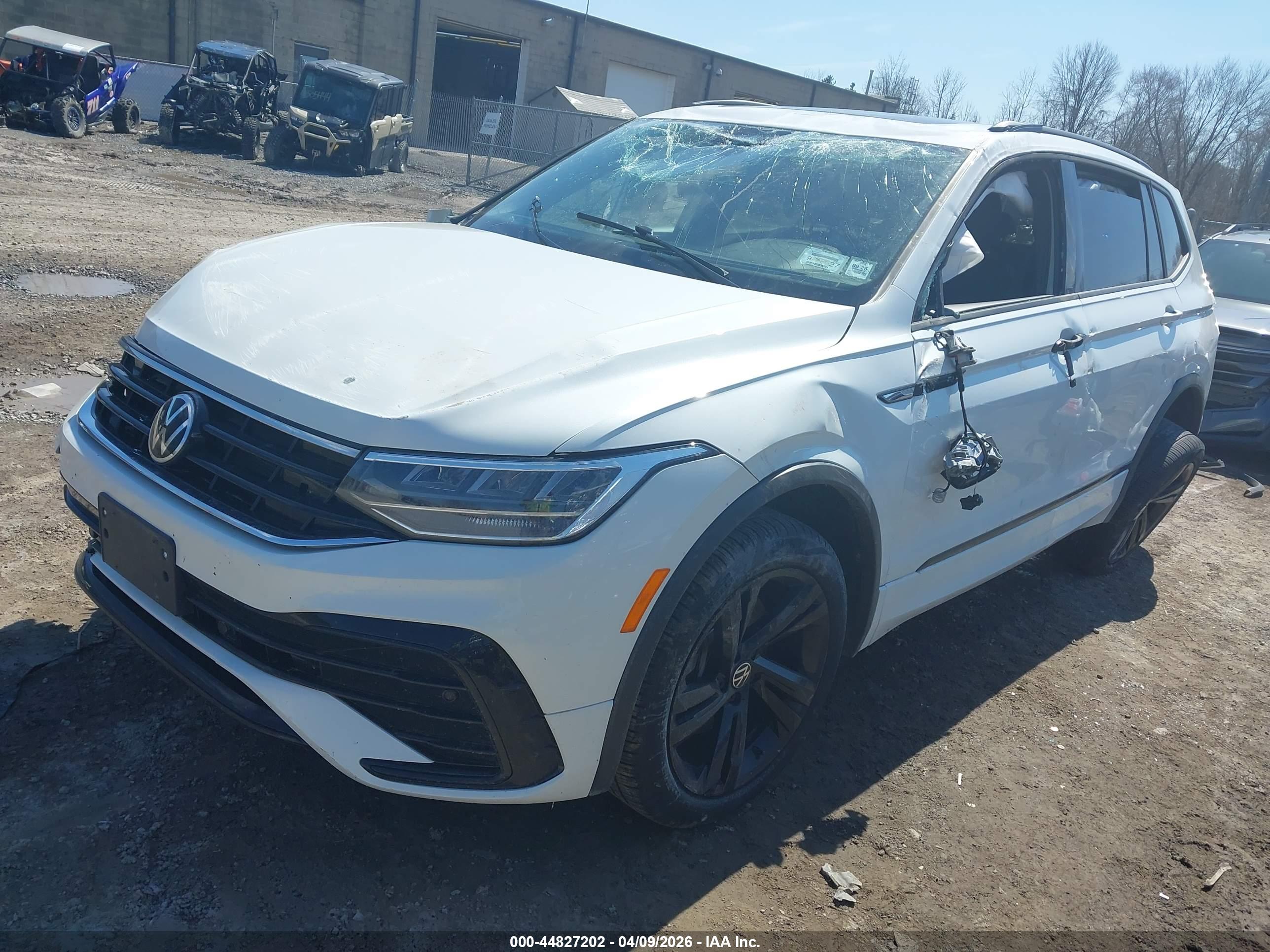 VOLKSWAGEN TIGUAN image 2