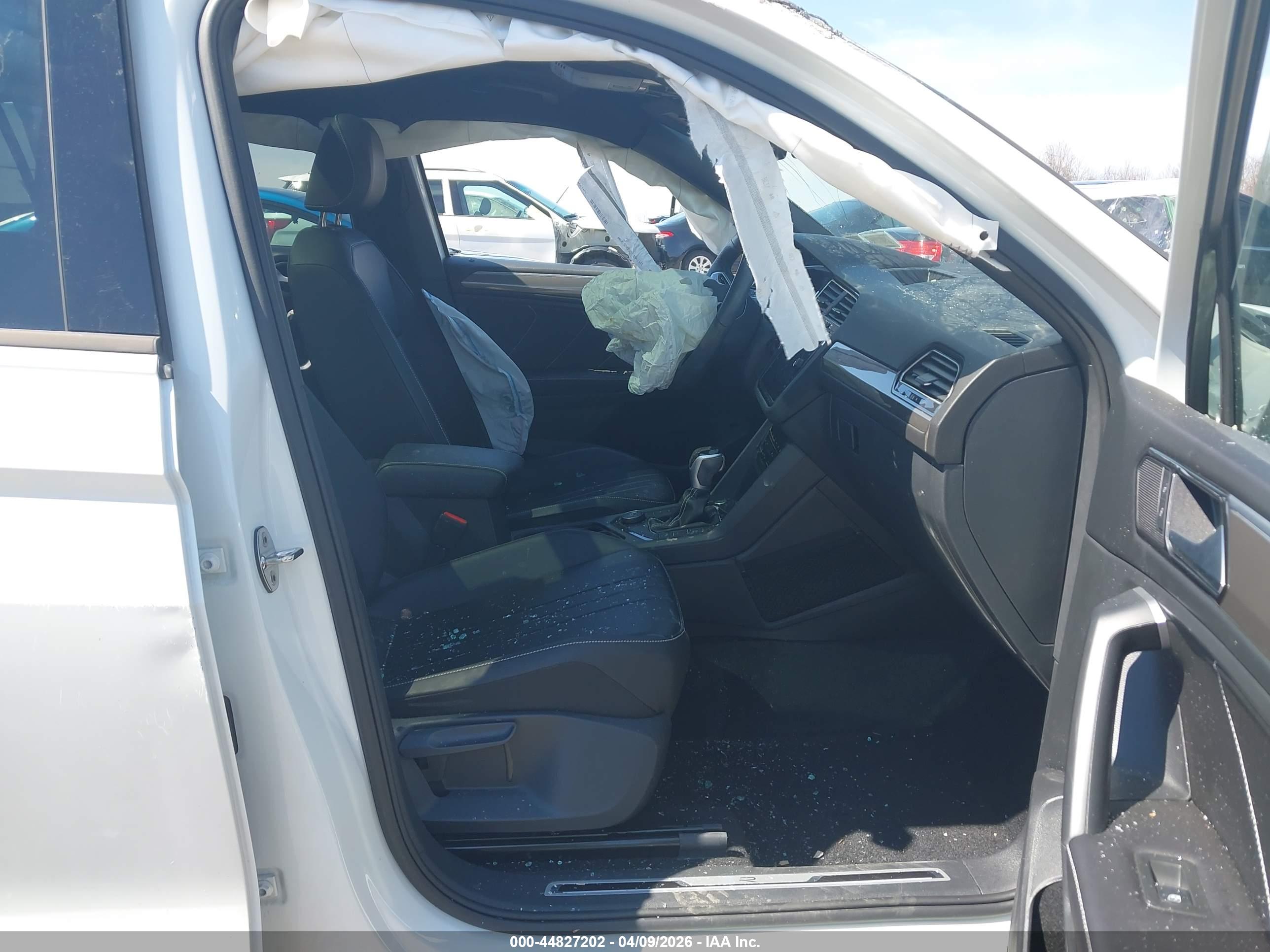 VOLKSWAGEN TIGUAN image 5
