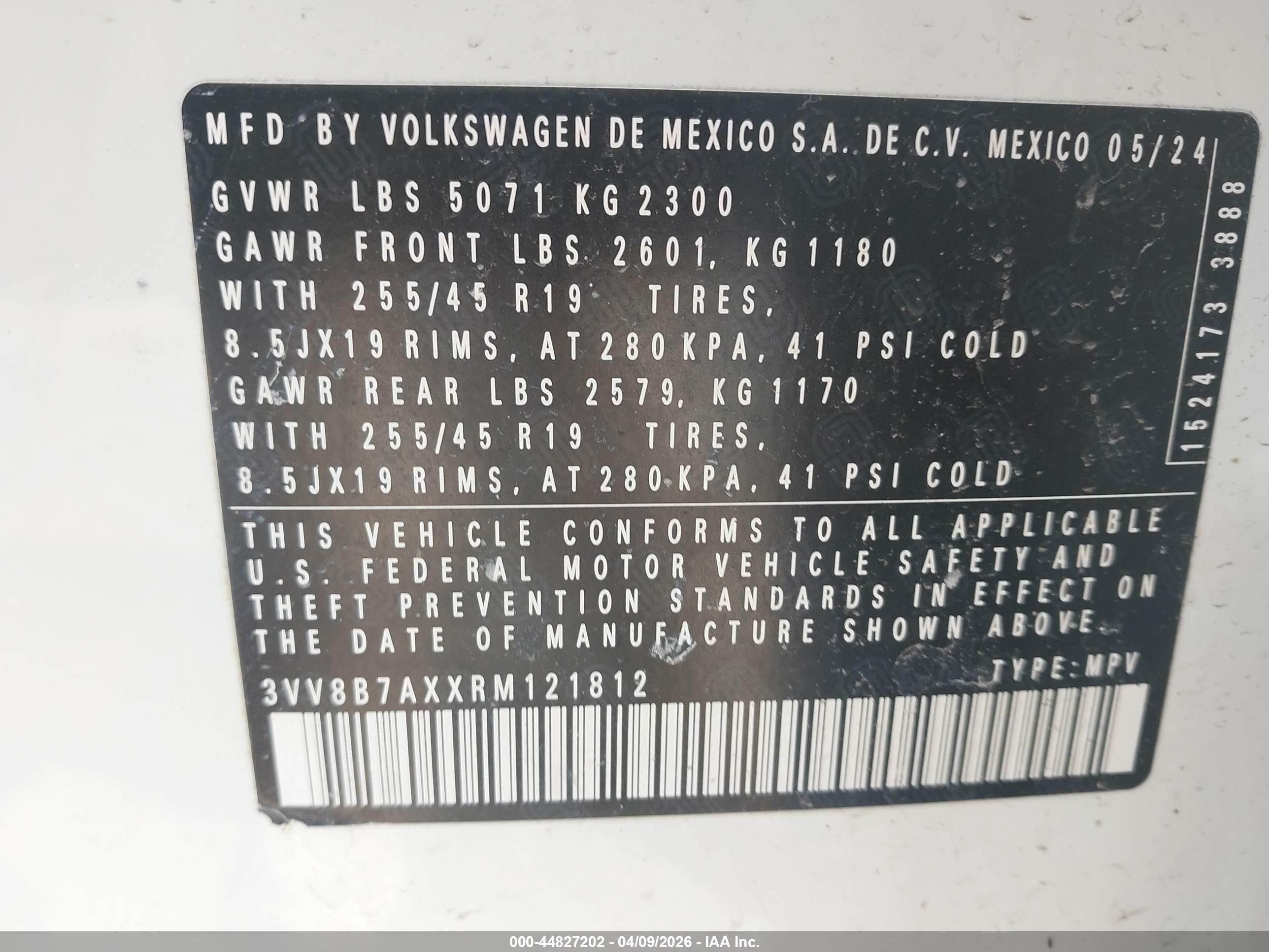 VOLKSWAGEN TIGUAN image 9