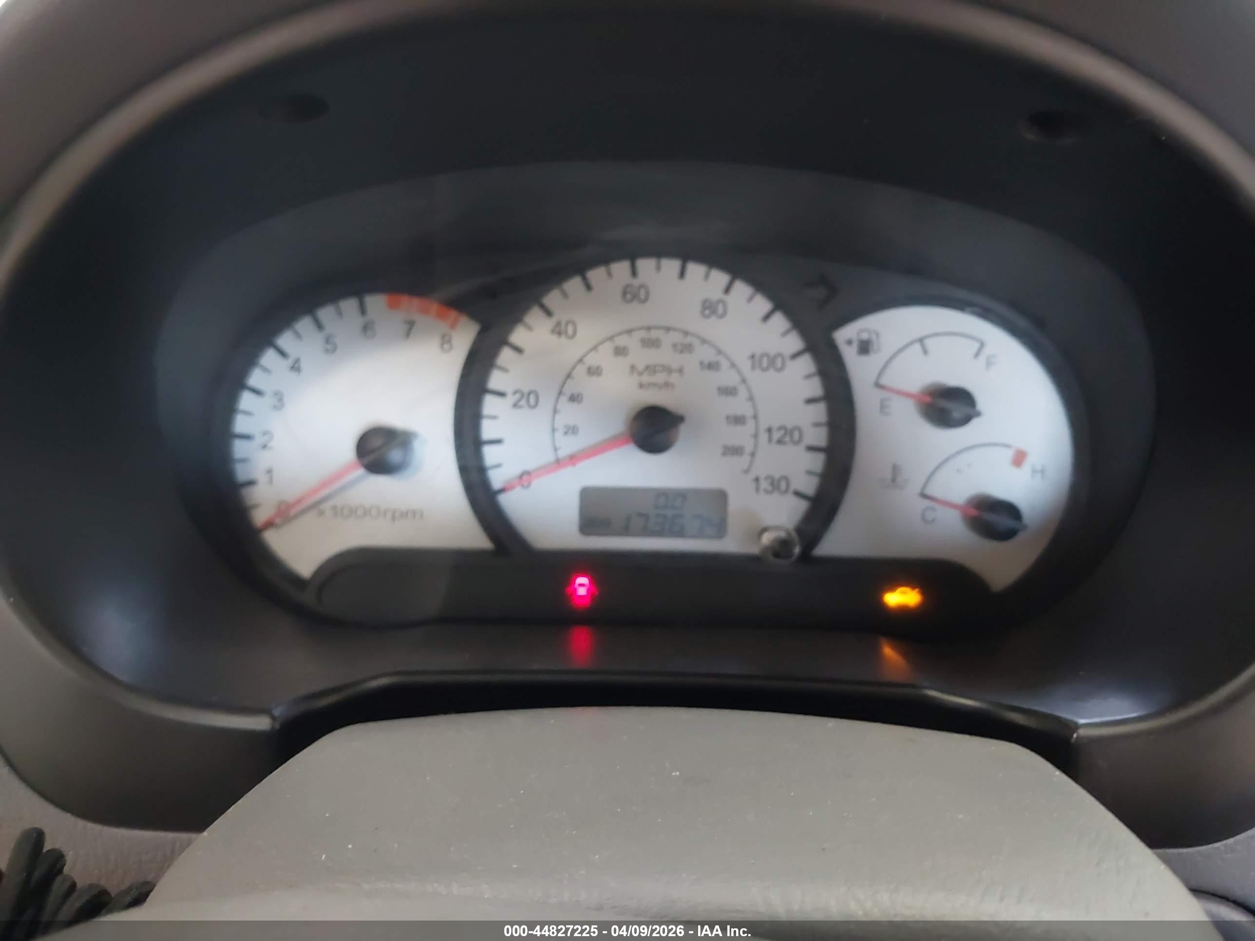 HYUNDAI ACCENT image 7