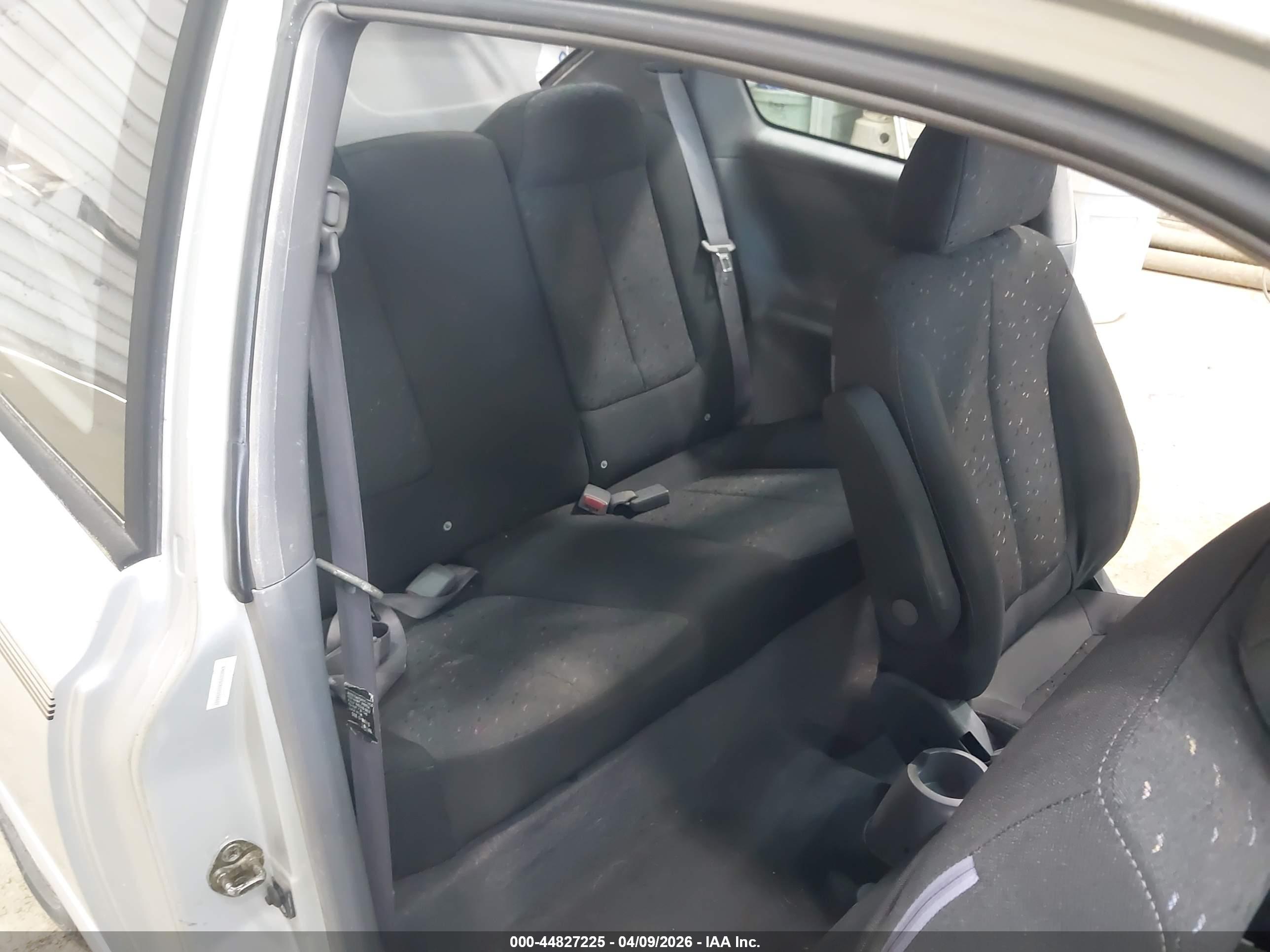 HYUNDAI ACCENT image 8