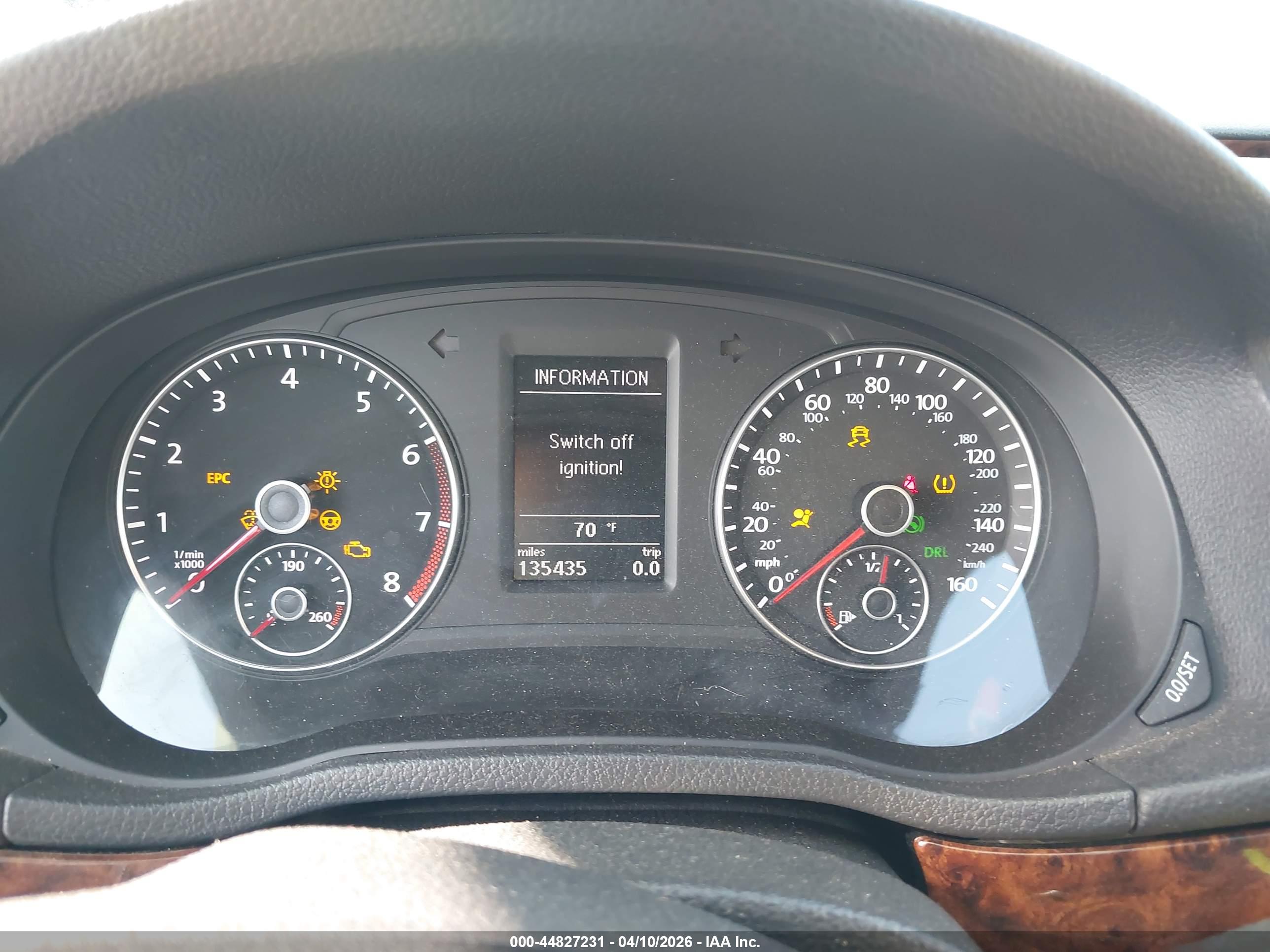 VOLKSWAGEN PASSAT image 7