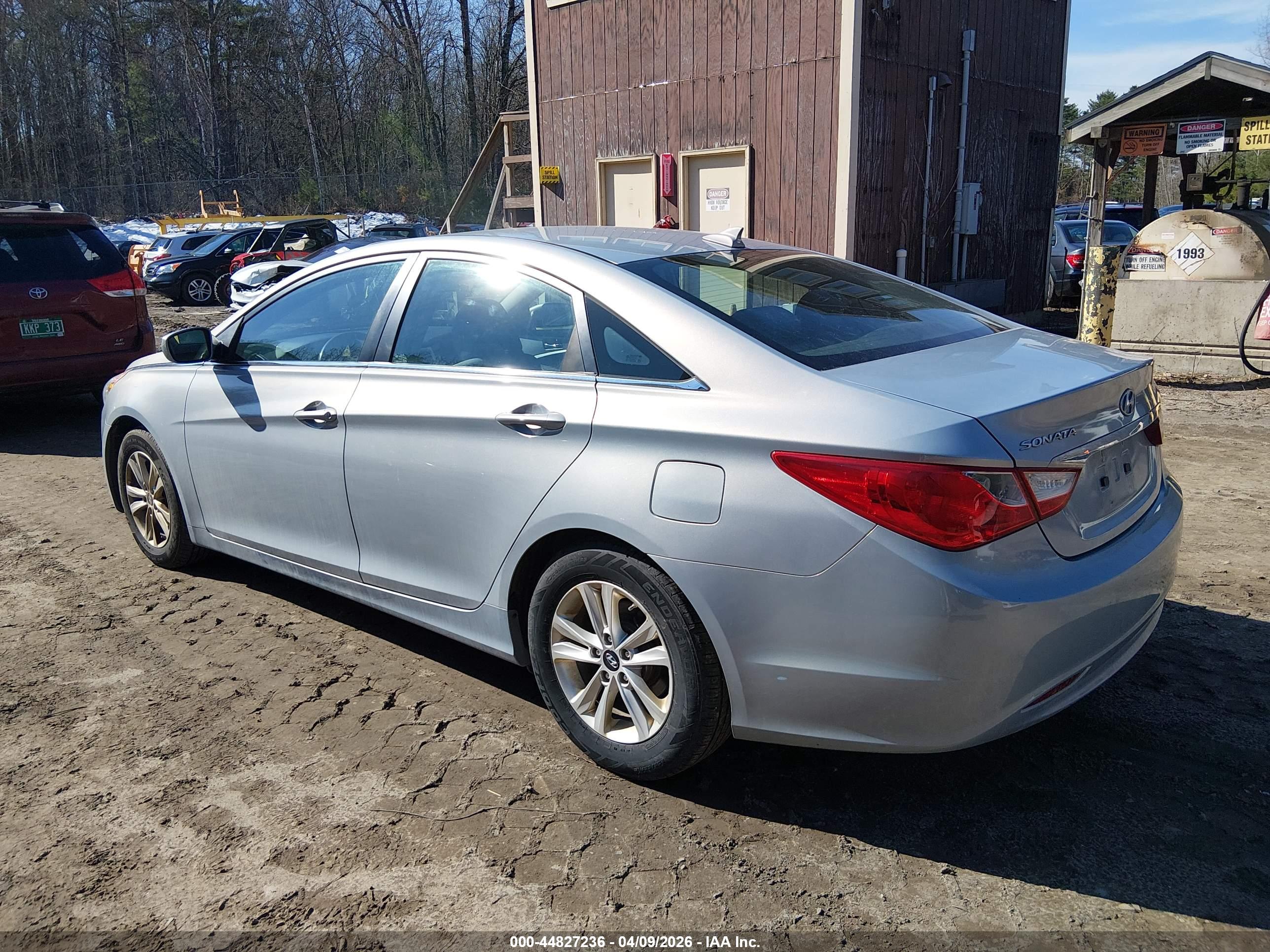 HYUNDAI SONATA image 3