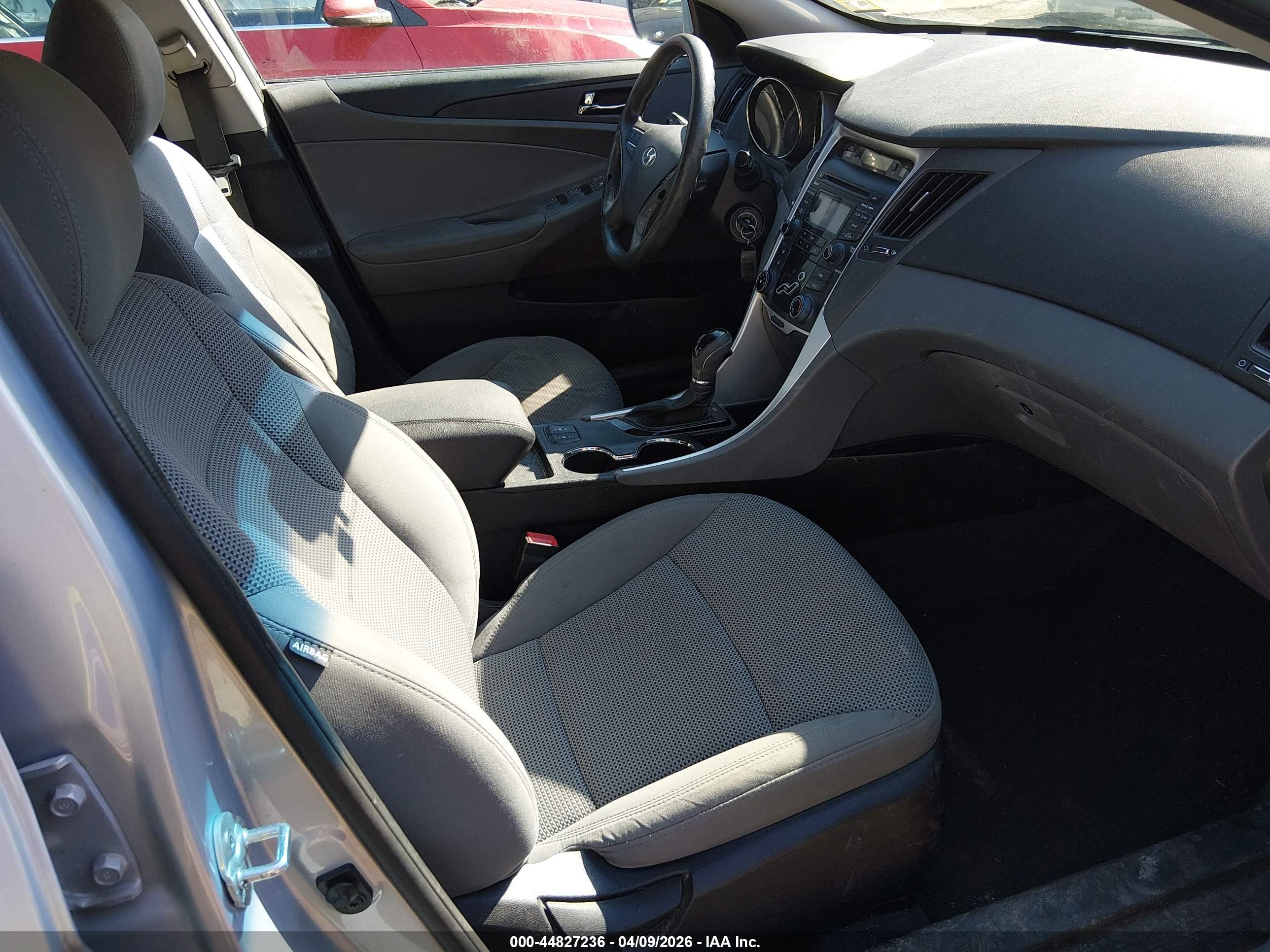 HYUNDAI SONATA image 5