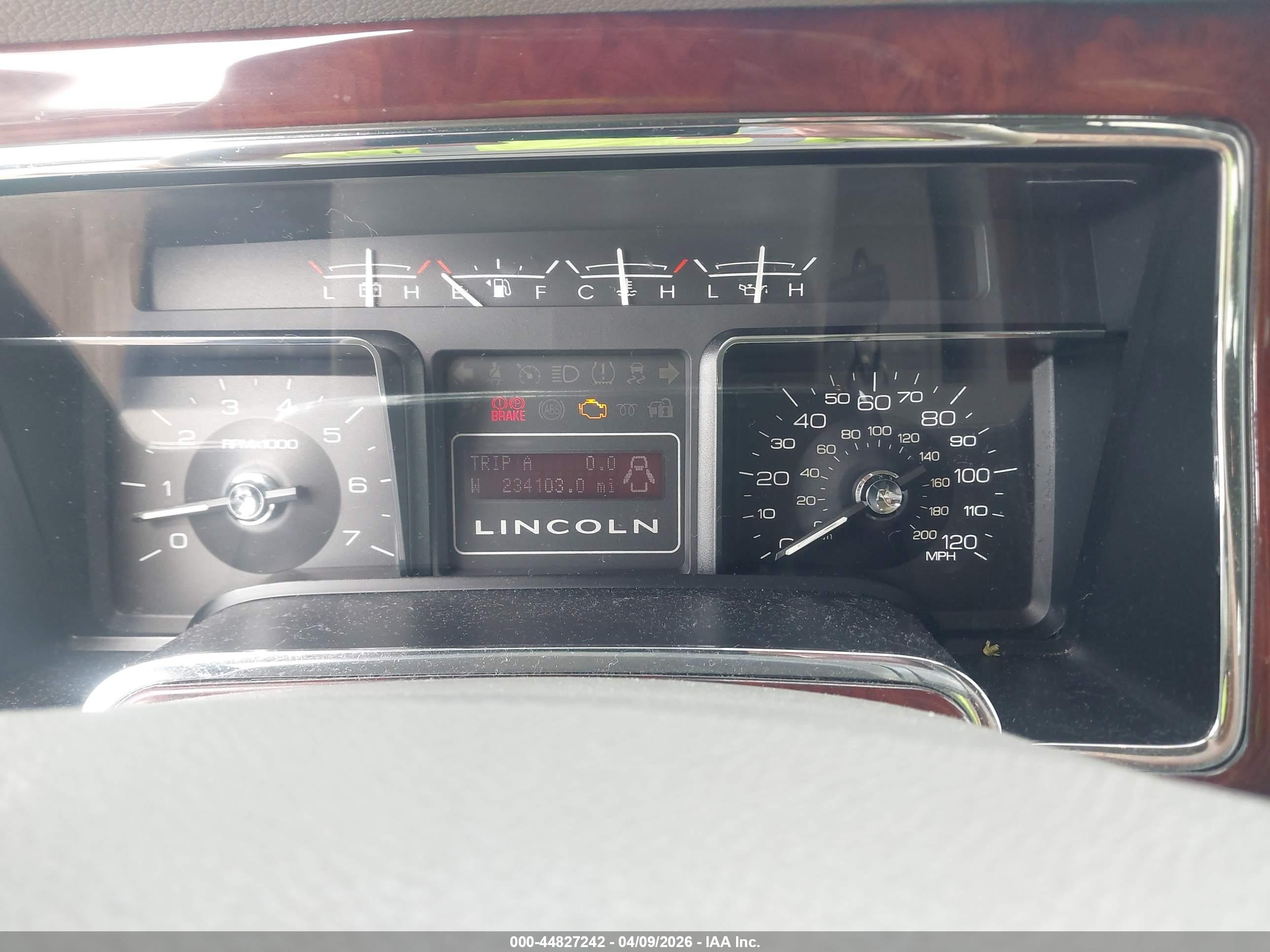 LINCOLN NAVIGATOR image 7