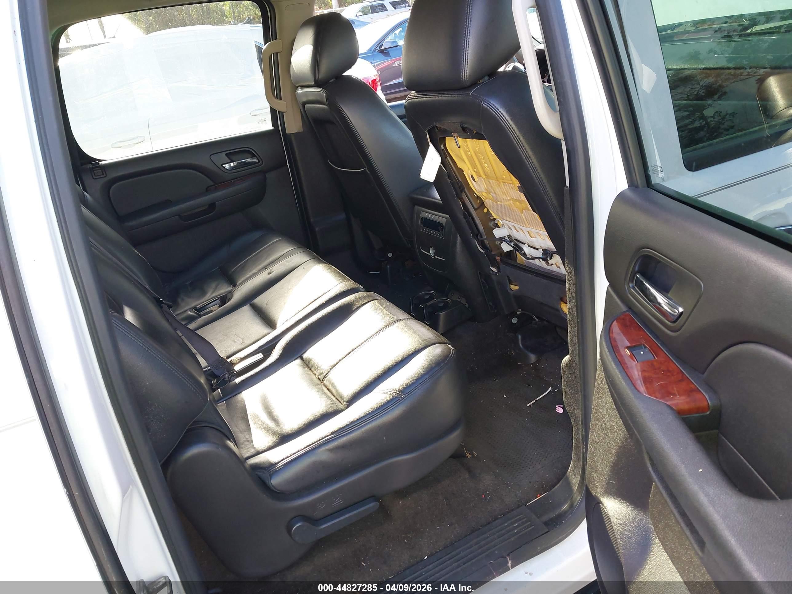 GMC YUKON image 8
