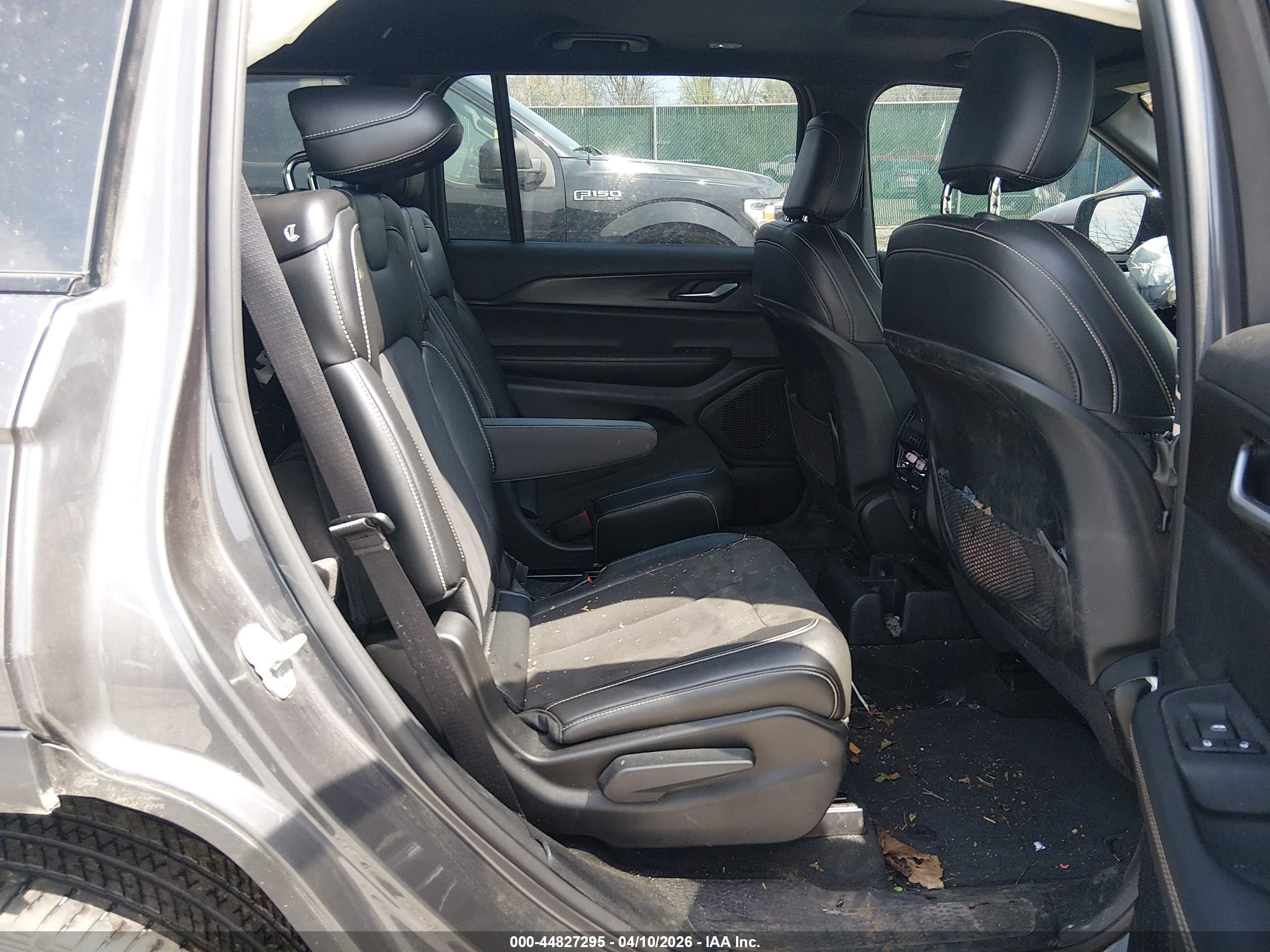 JEEP GRAND image 8