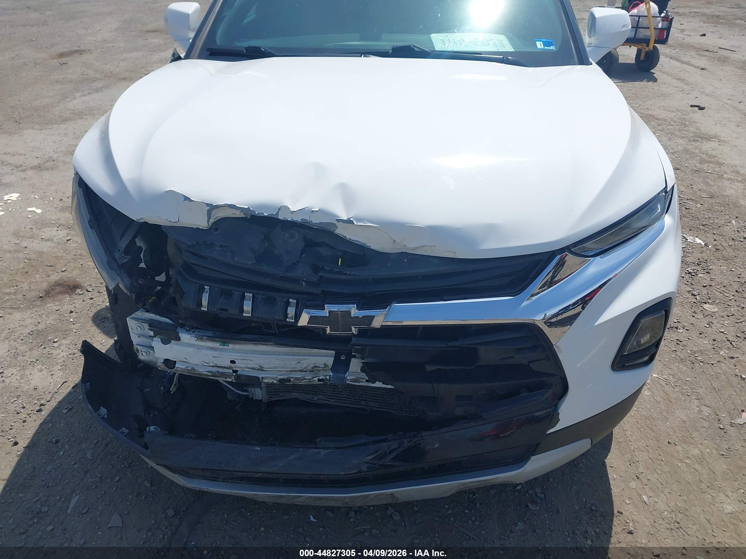 CHEVROLET BLAZER image 6