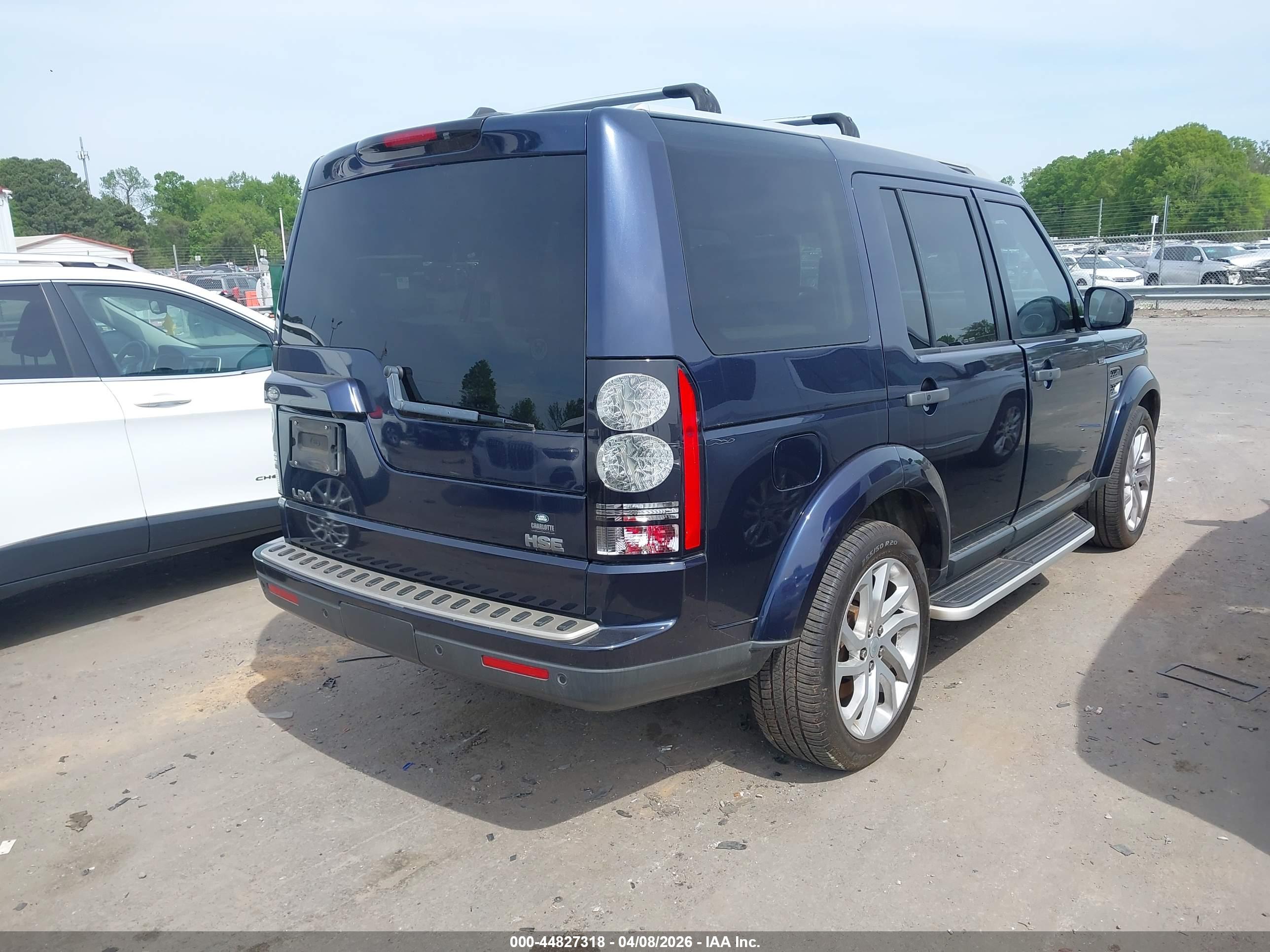 LAND ROVER image 4