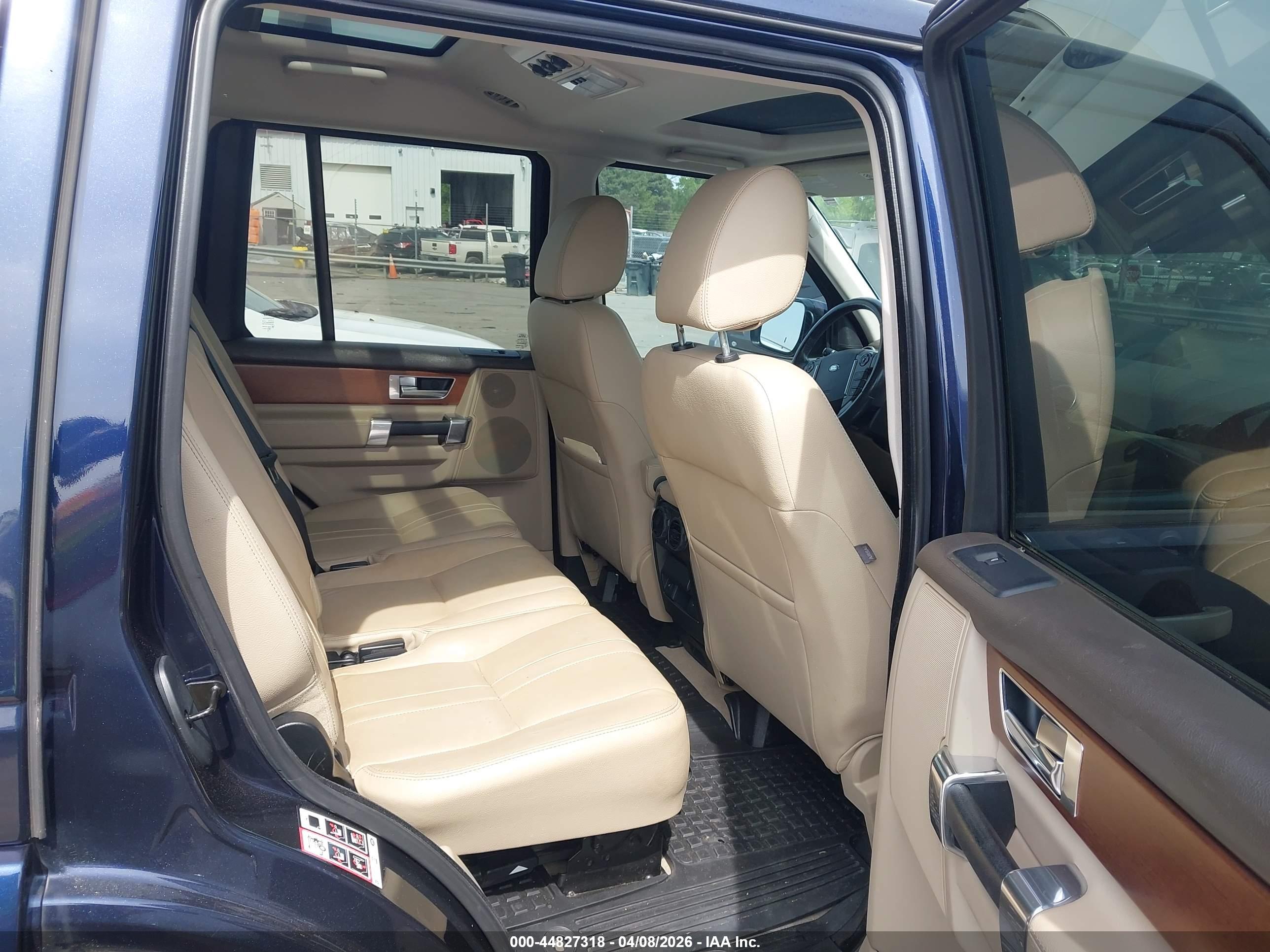 LAND ROVER image 8