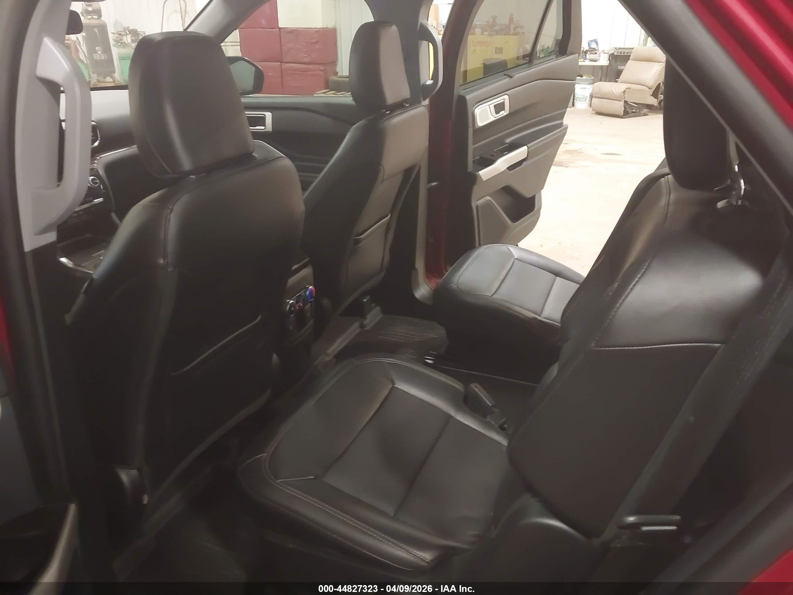 FORD EXPLORER image 8