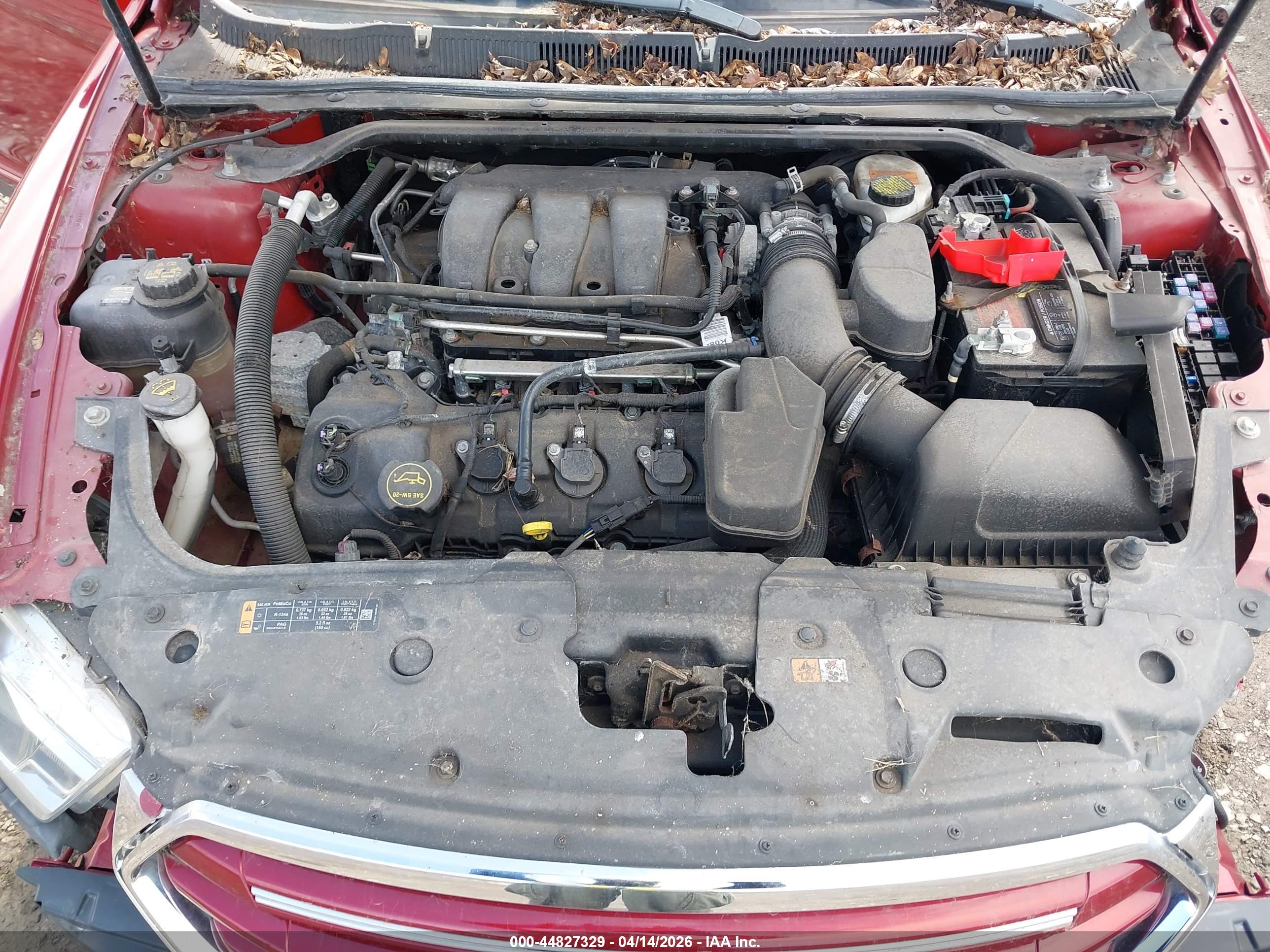 FORD TAURUS image 10
