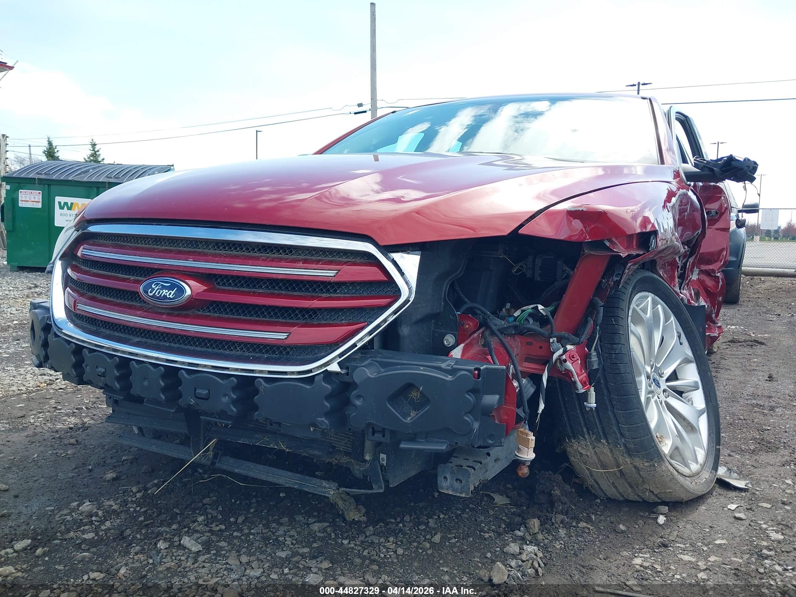 FORD TAURUS image 6