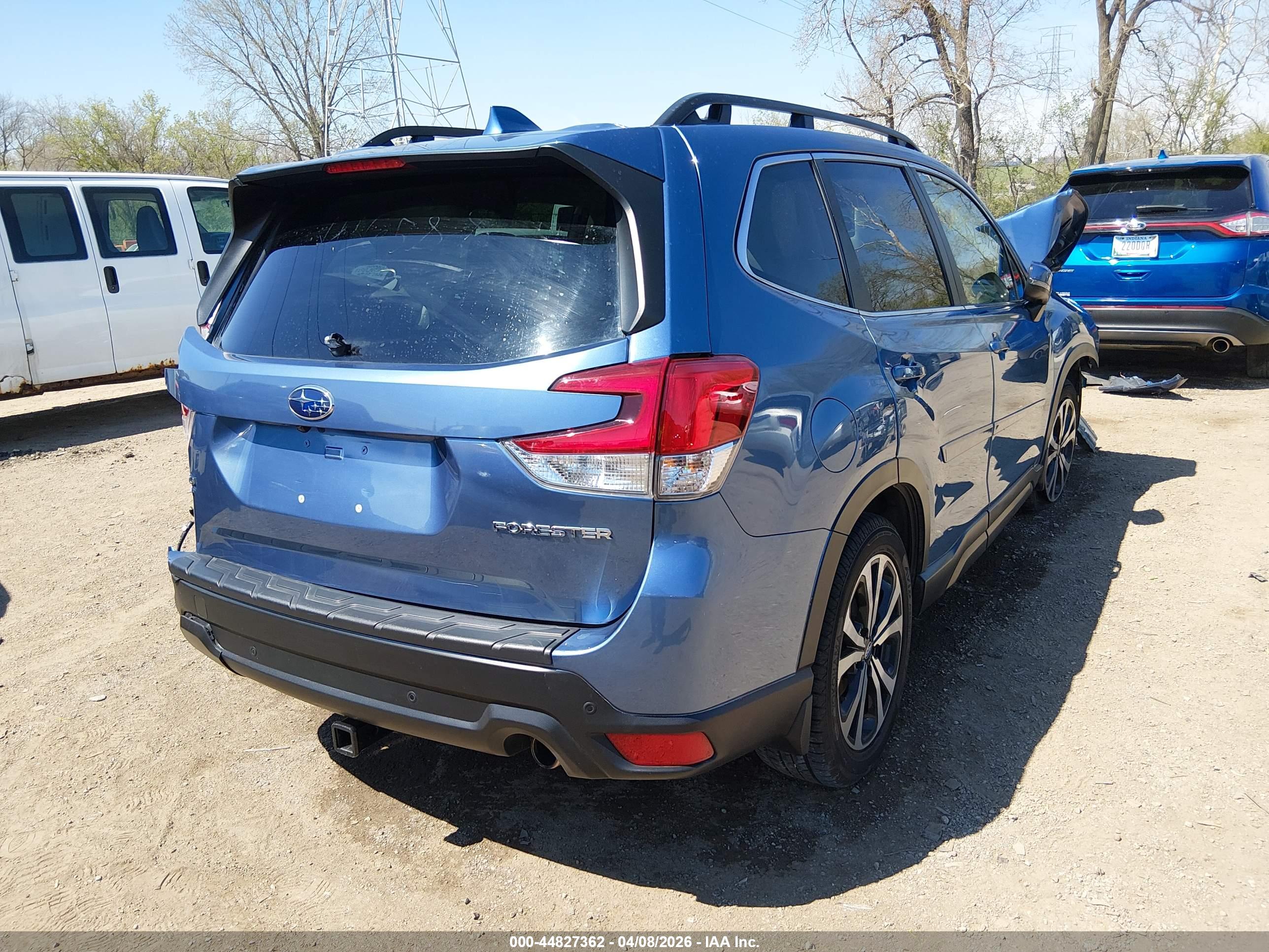 SUBARU FORESTER image 4