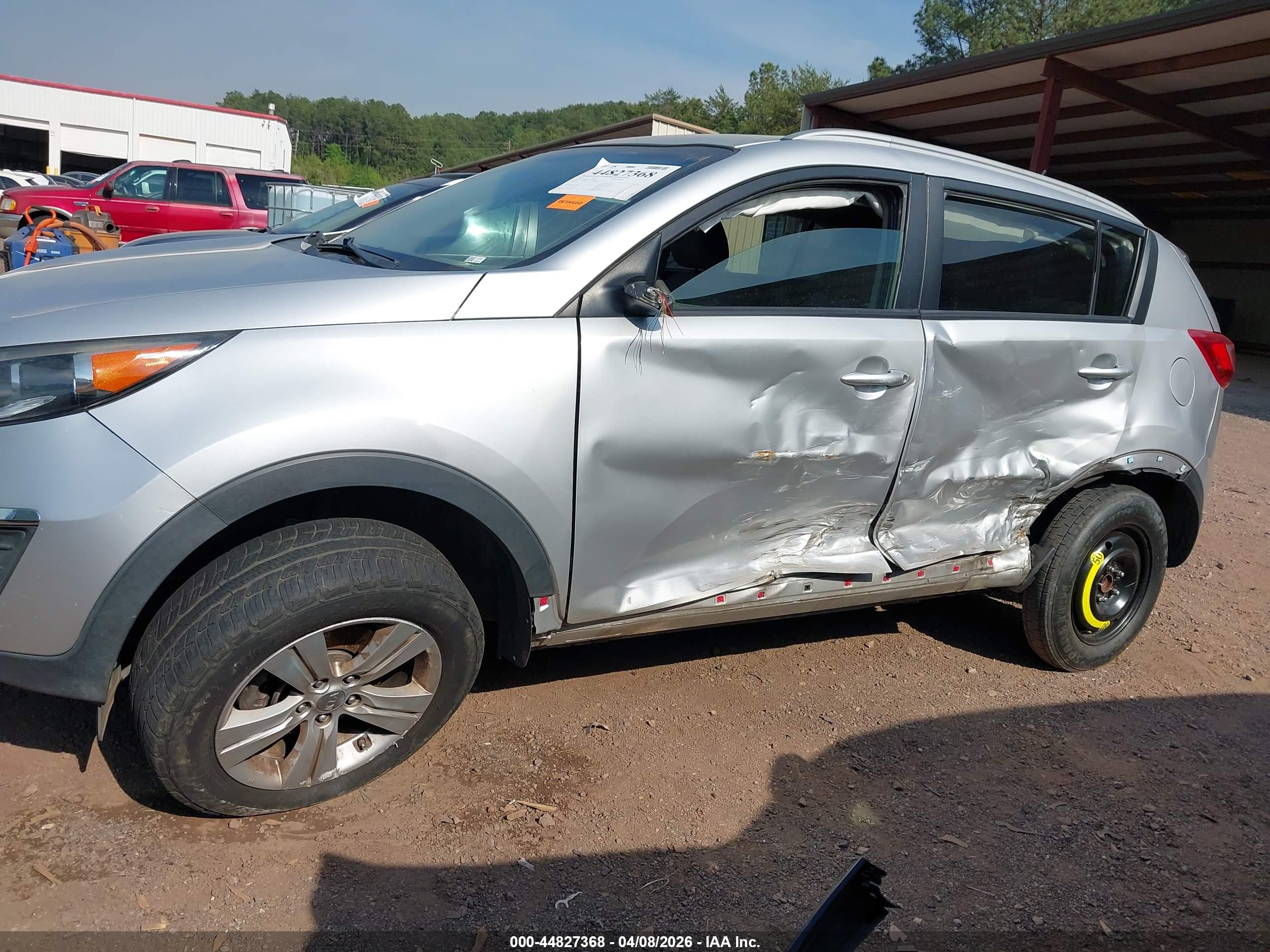 KIA SPORTAGE image 6