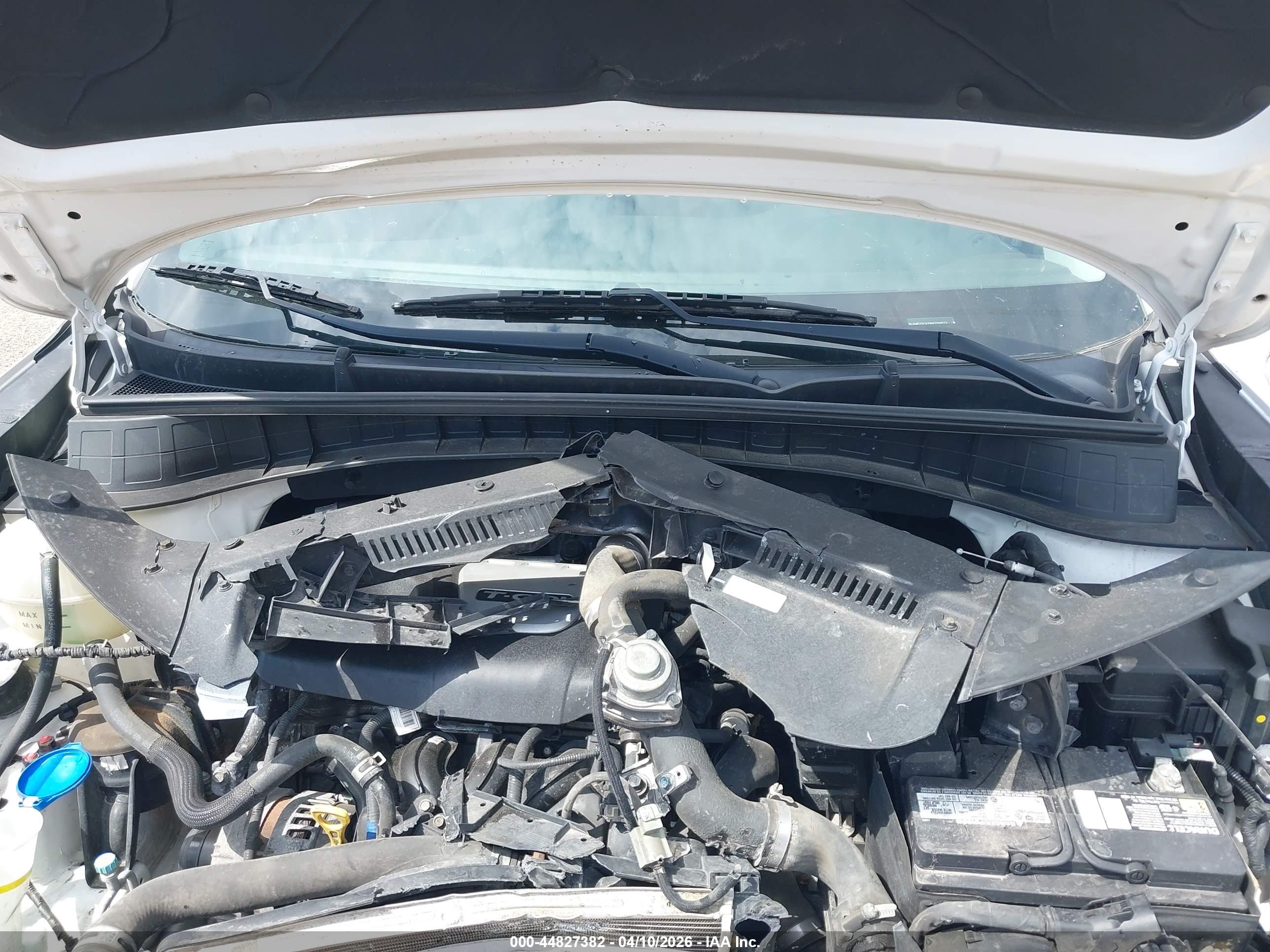 HYUNDAI TUCSON image 10