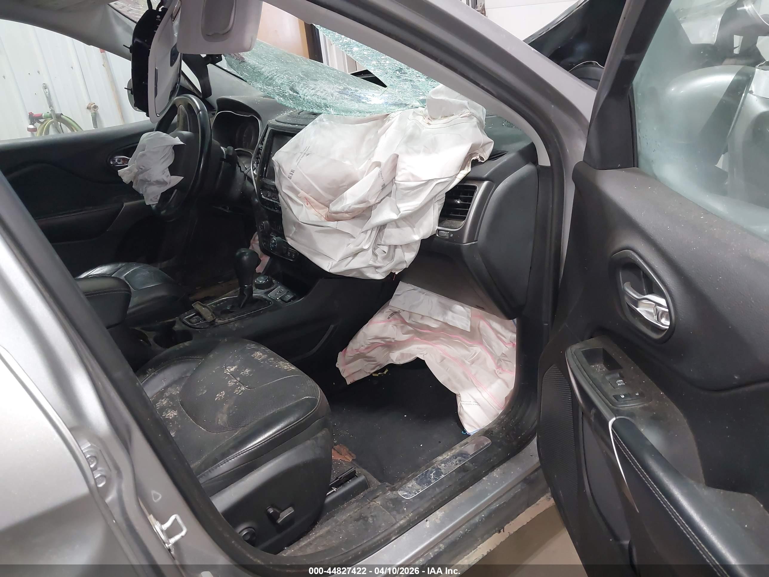 JEEP CHEROKEE image 5