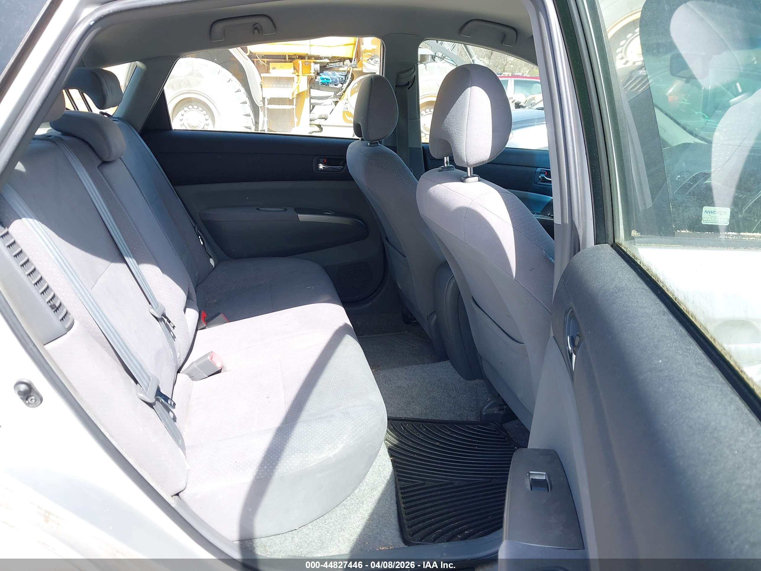 TOYOTA PRIUS image 8