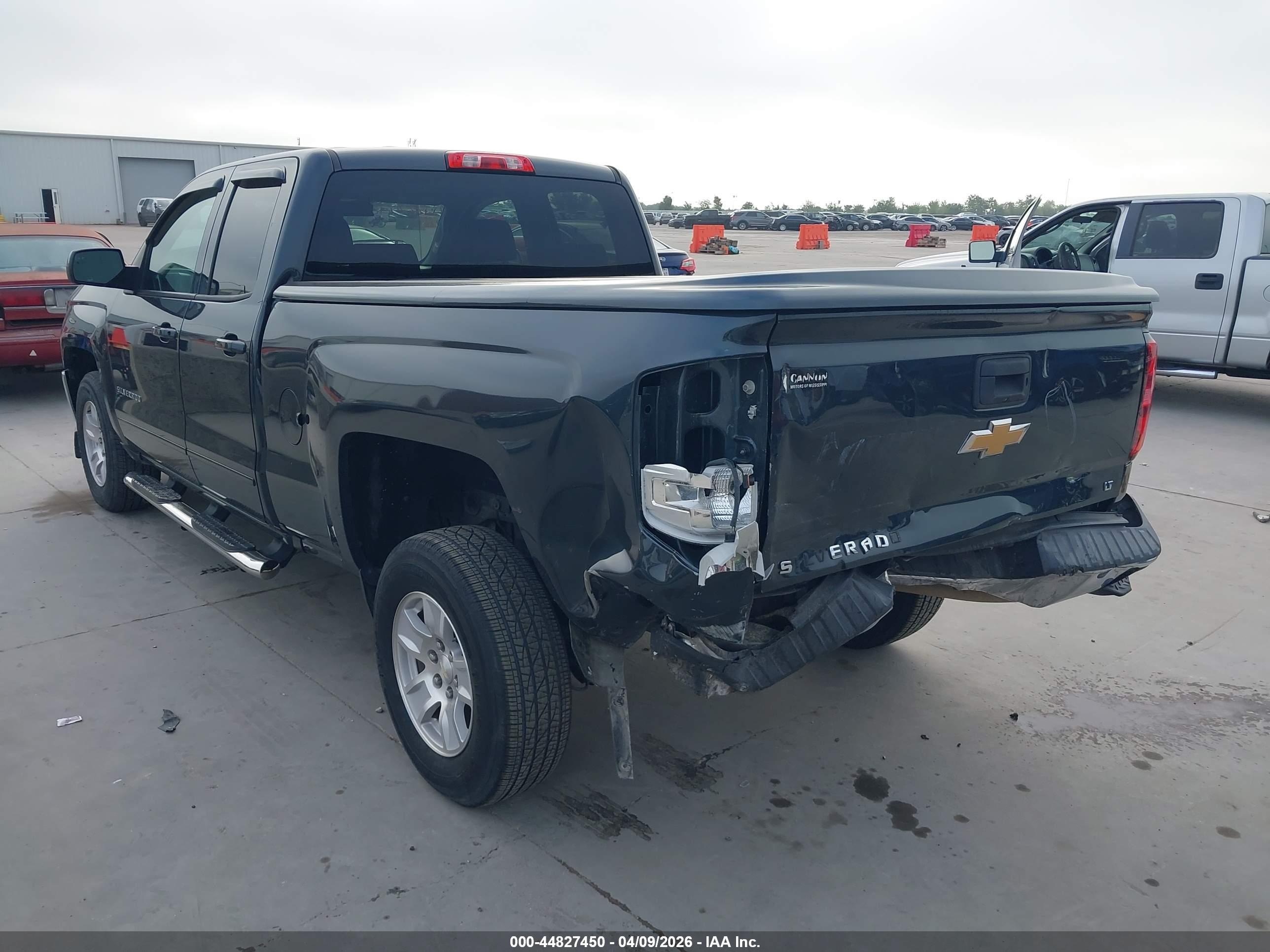 CHEVROLET SILVERADO image 3