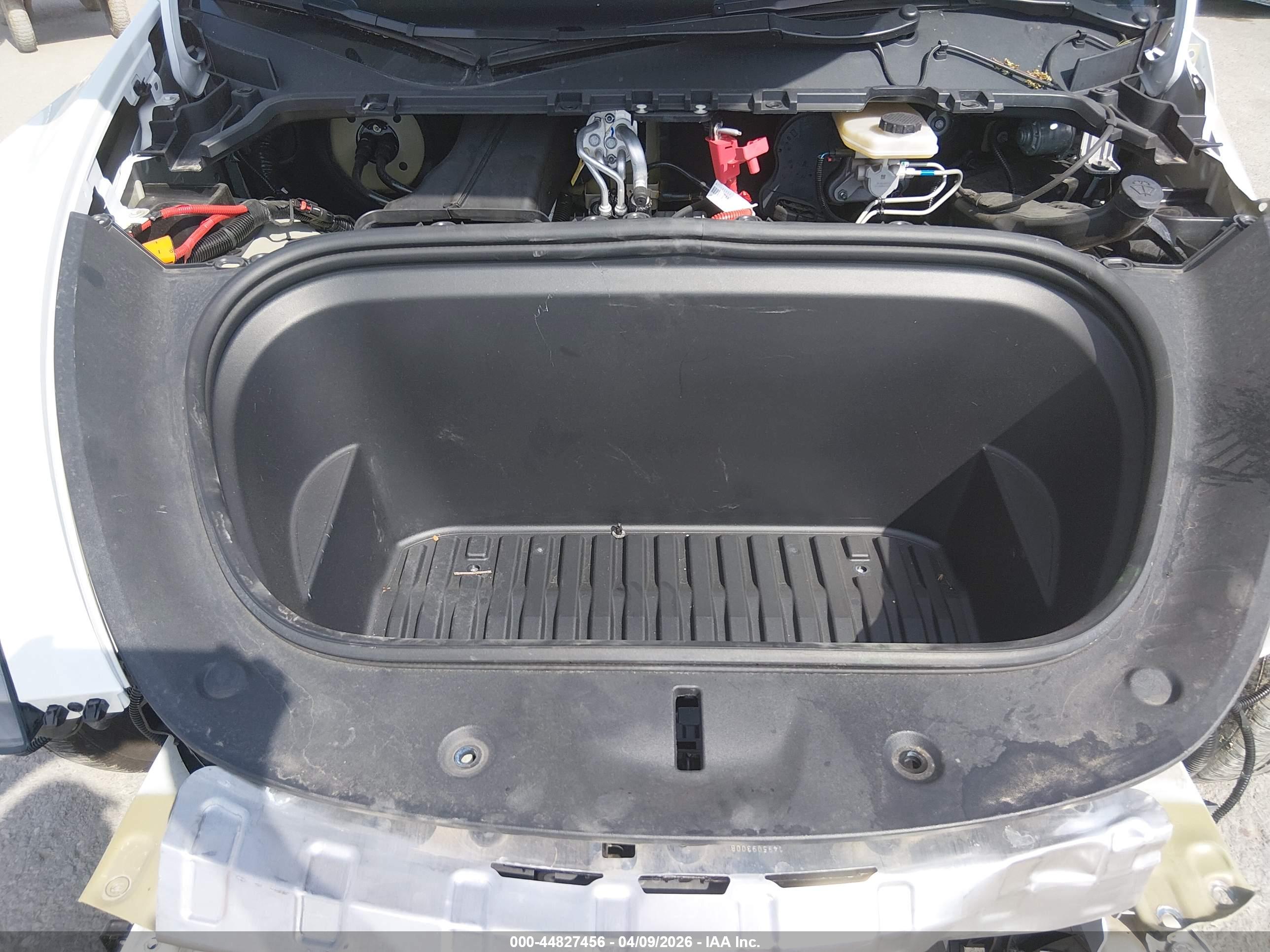 TESLA MODEL image 10