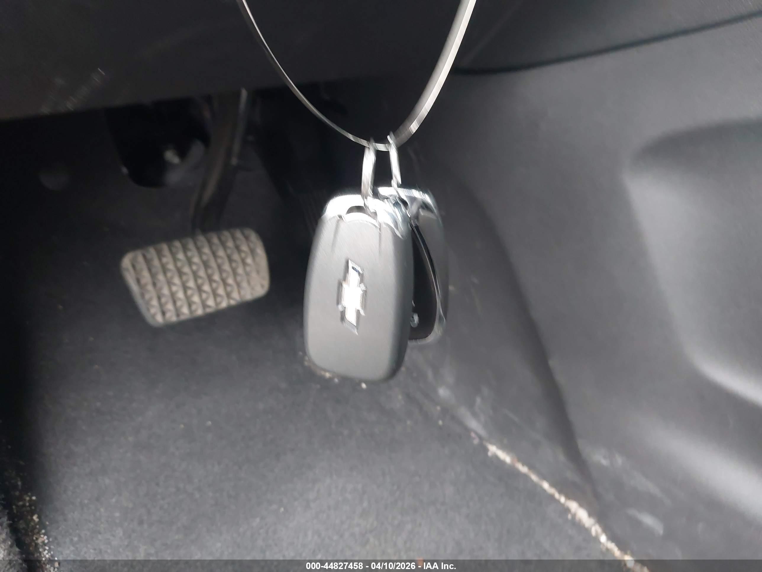 CHEVROLET EQUINOX image 11