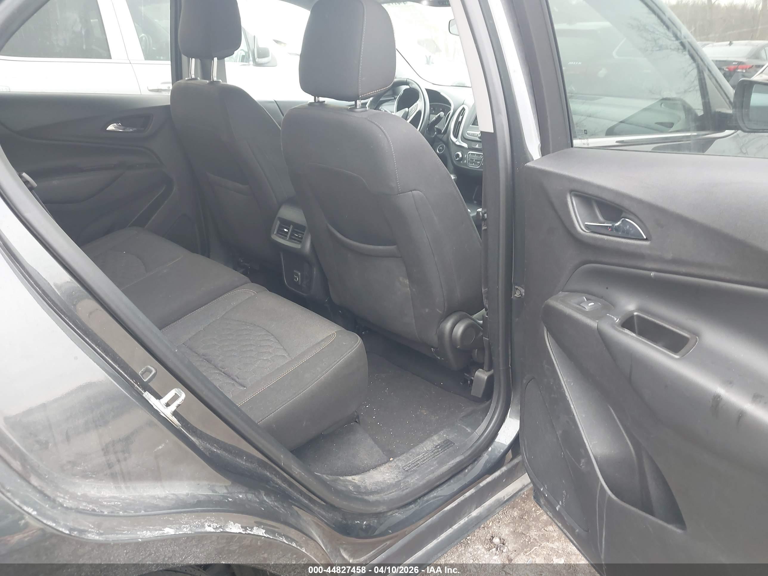 CHEVROLET EQUINOX image 8