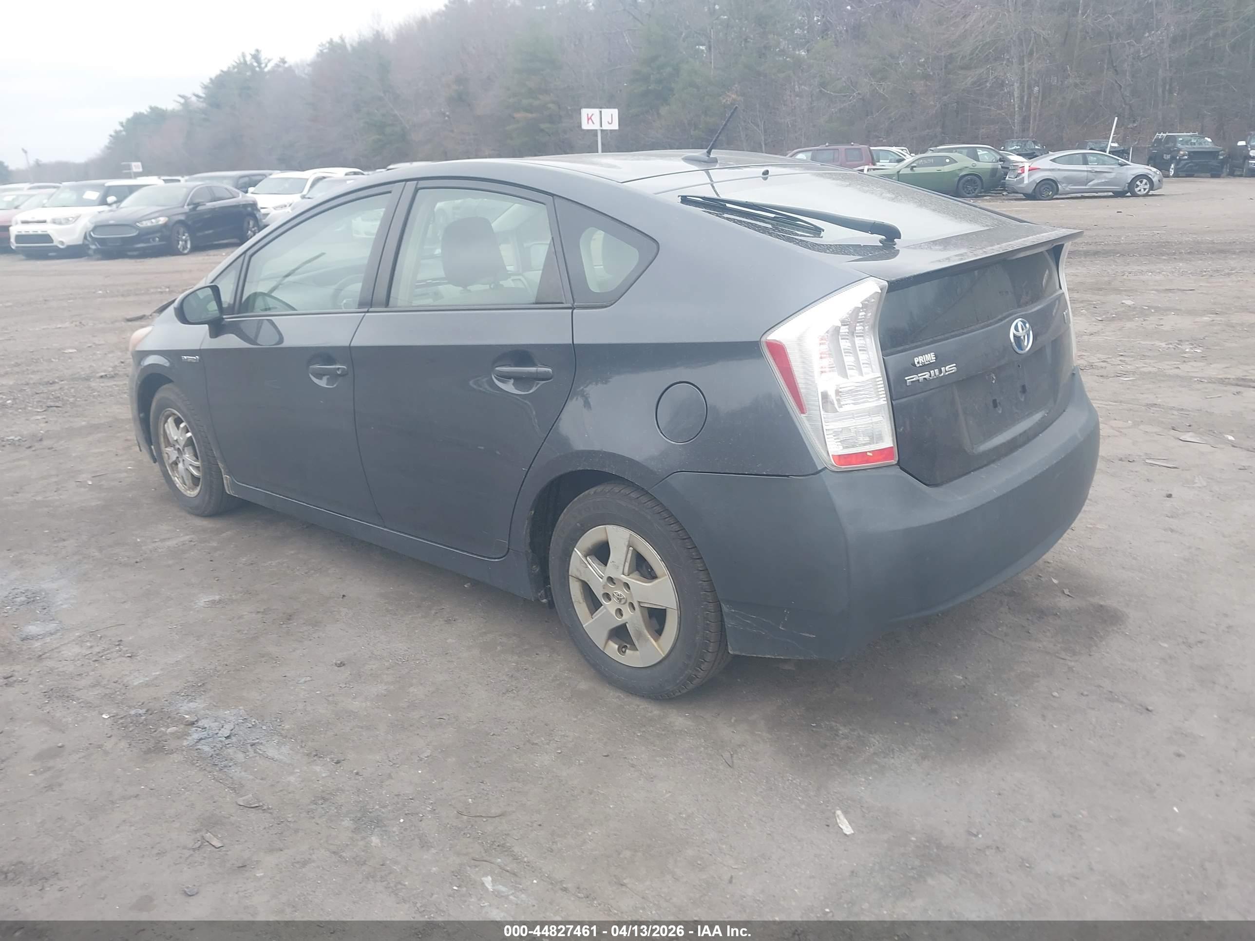 TOYOTA PRIUS image 3