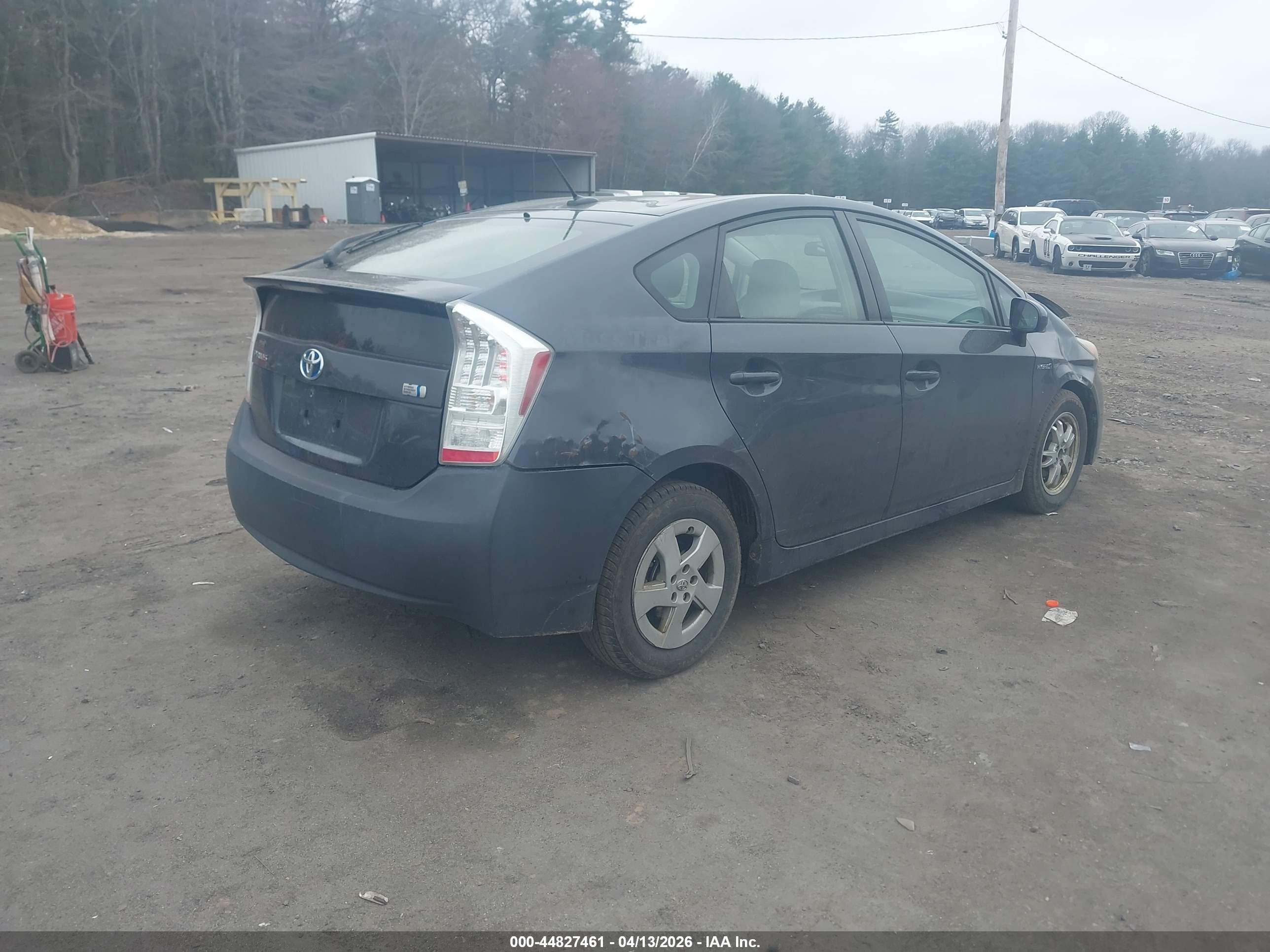 TOYOTA PRIUS image 4